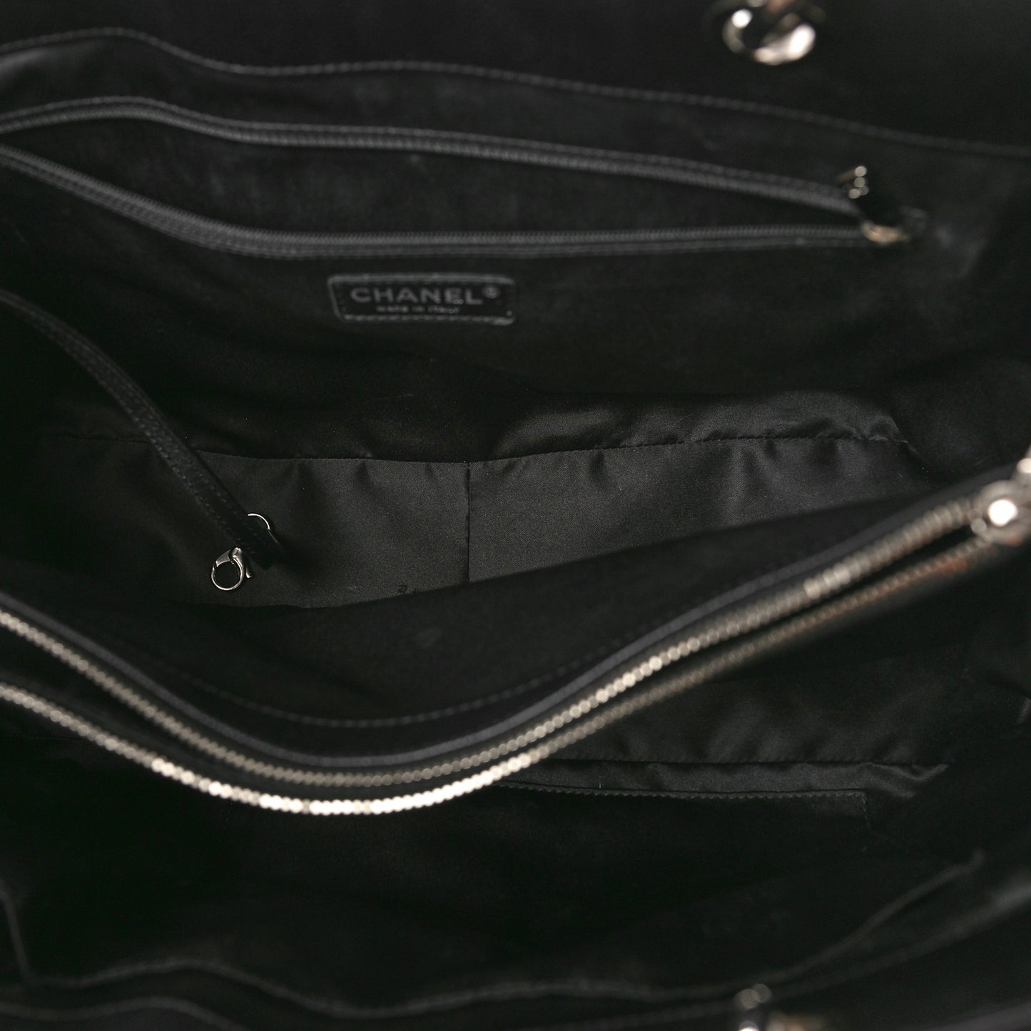 Caviar Quilted XL Grand Shopping Tote GST Black