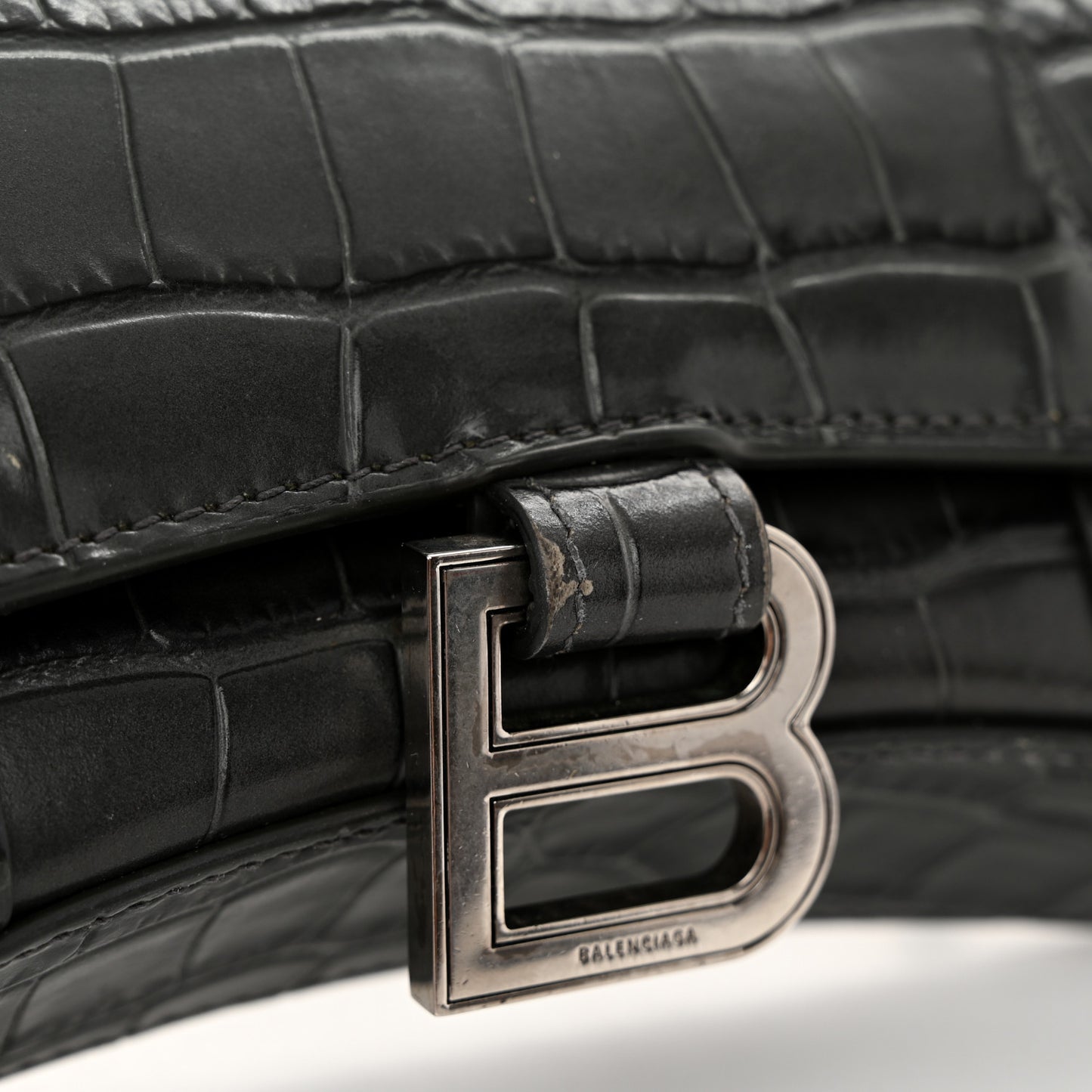 Shiny Calfskin Crocodile Embossed Hourglass Chain Bag Gris