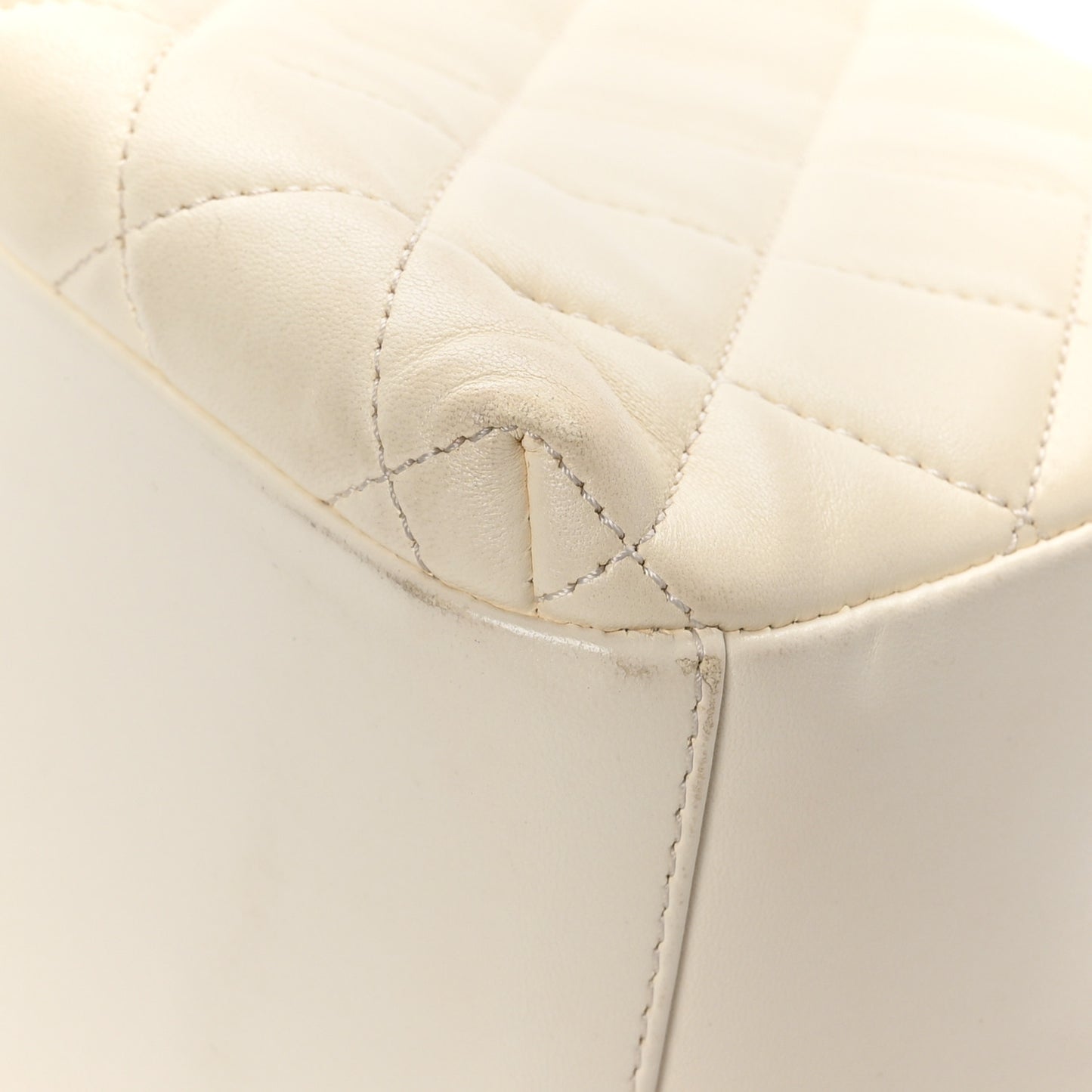 Lambskin Quilted Medium Trendy CC Bowling Bag White