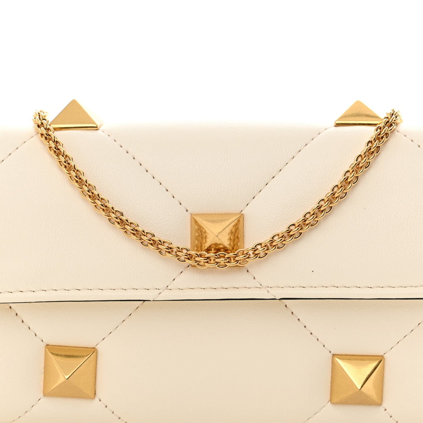 Nappa Roman Stud Wallet on Chain Ivory