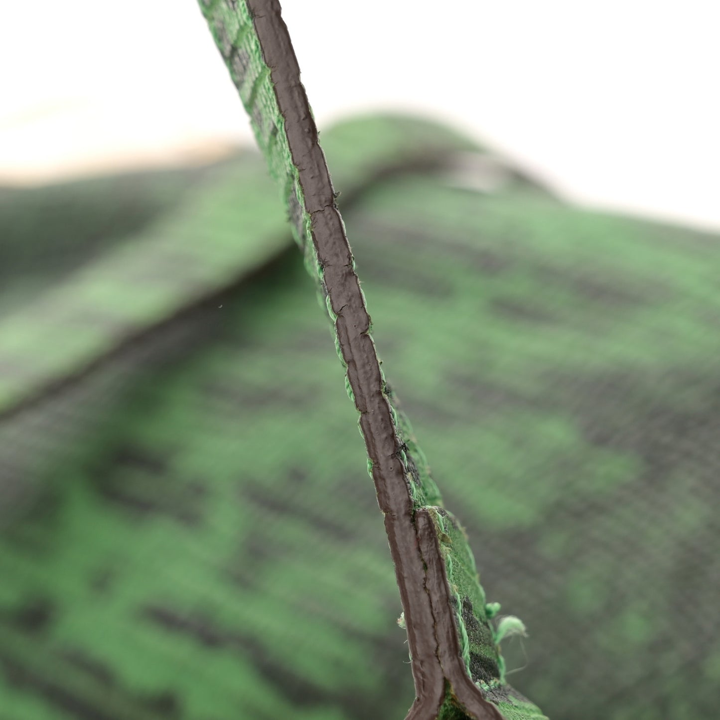 Lizard Print Travel Day Grass Green