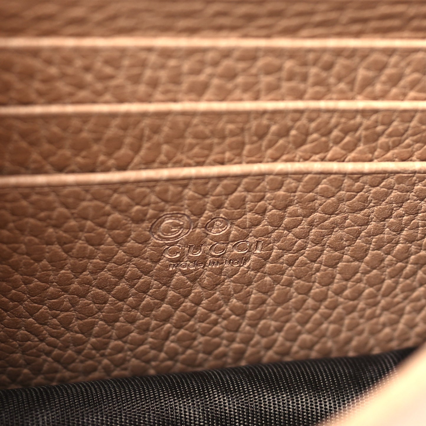 Dollar Calfskin Interlocking G Chain Wallet Camelia
