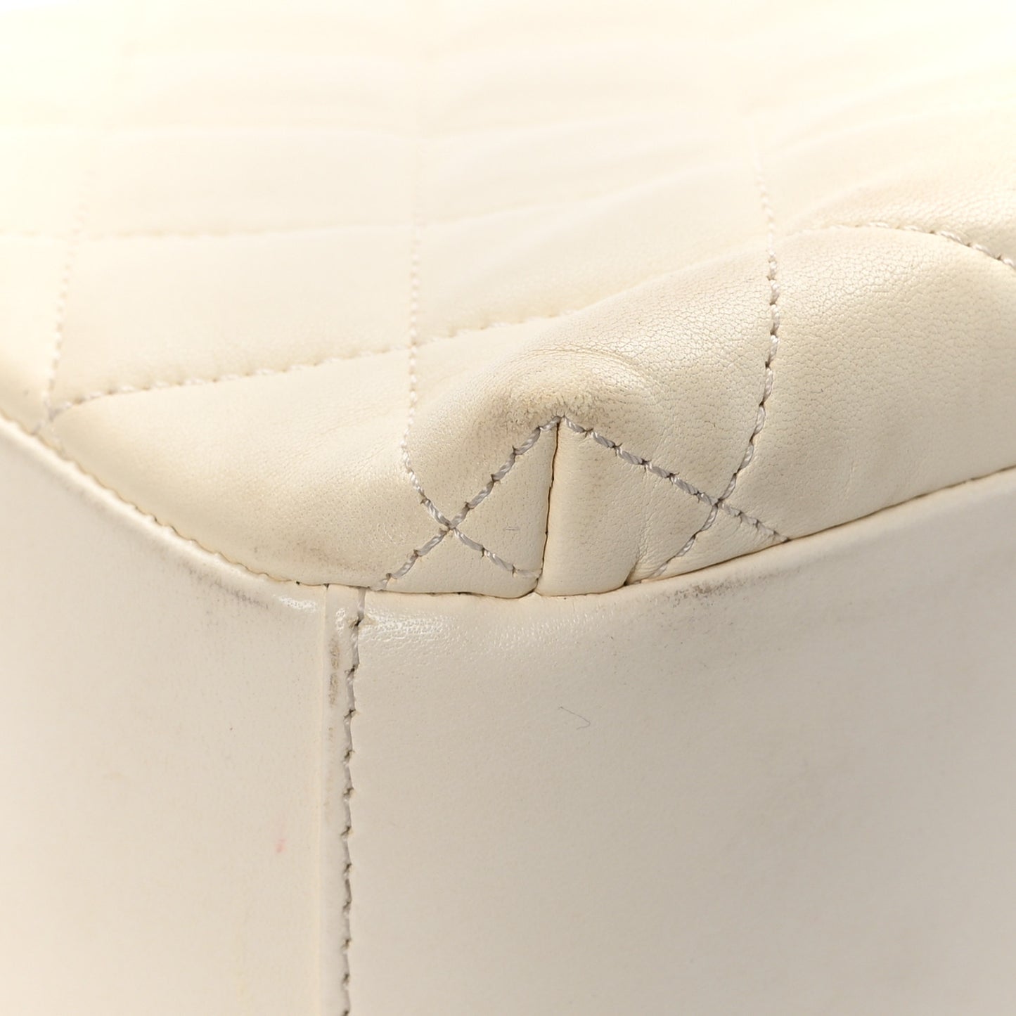 Lambskin Quilted Medium Trendy CC Bowling Bag White