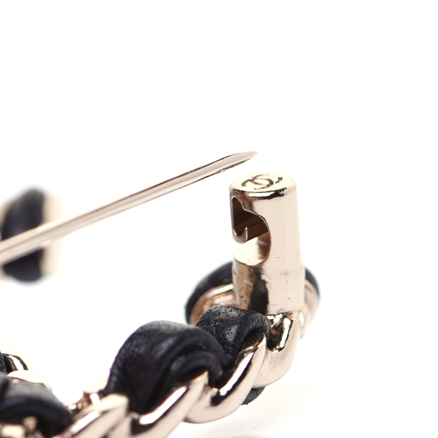 Lambskin Chain CC Brooch Black Gold