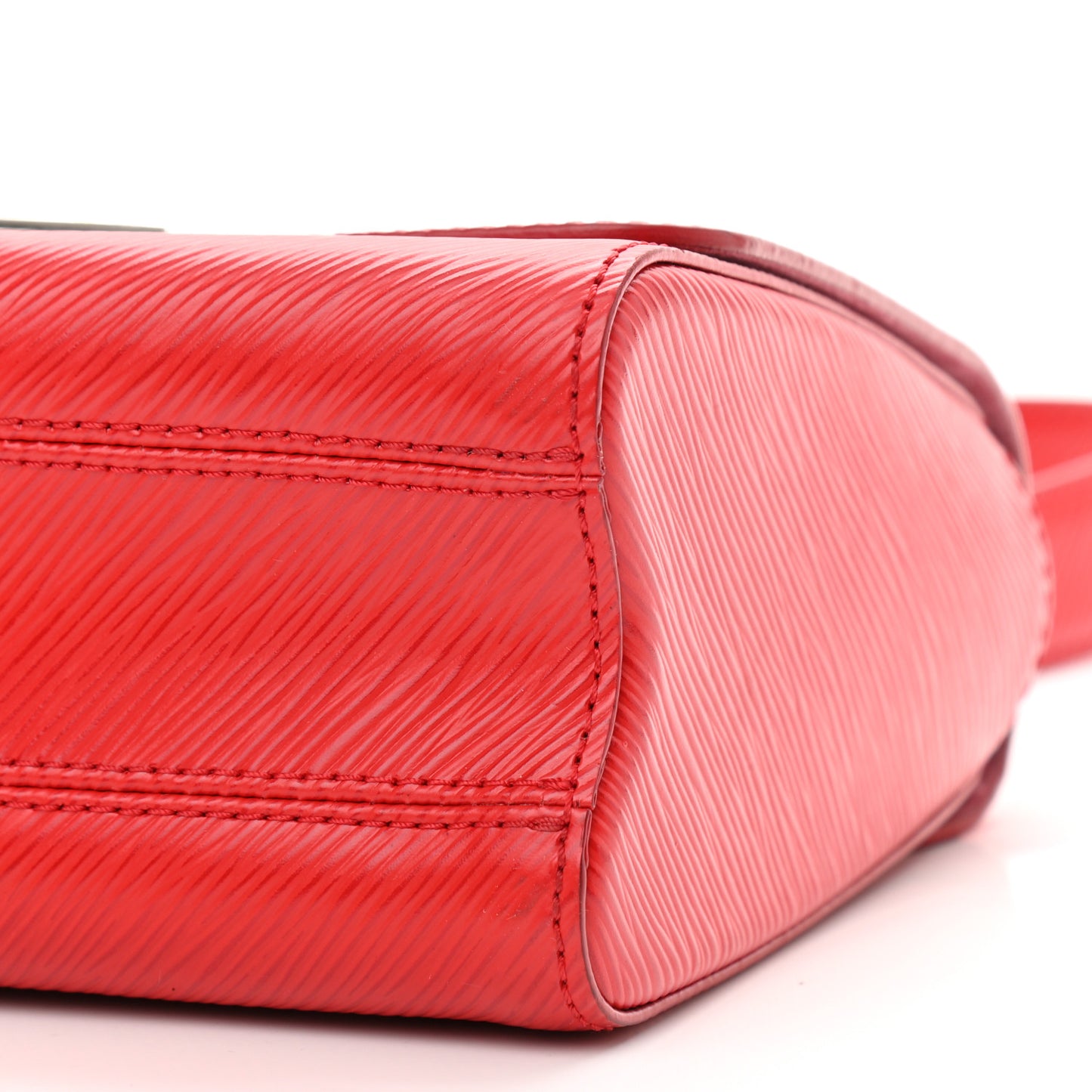 Epi Twist Shoulder Bag MM Coquelicot