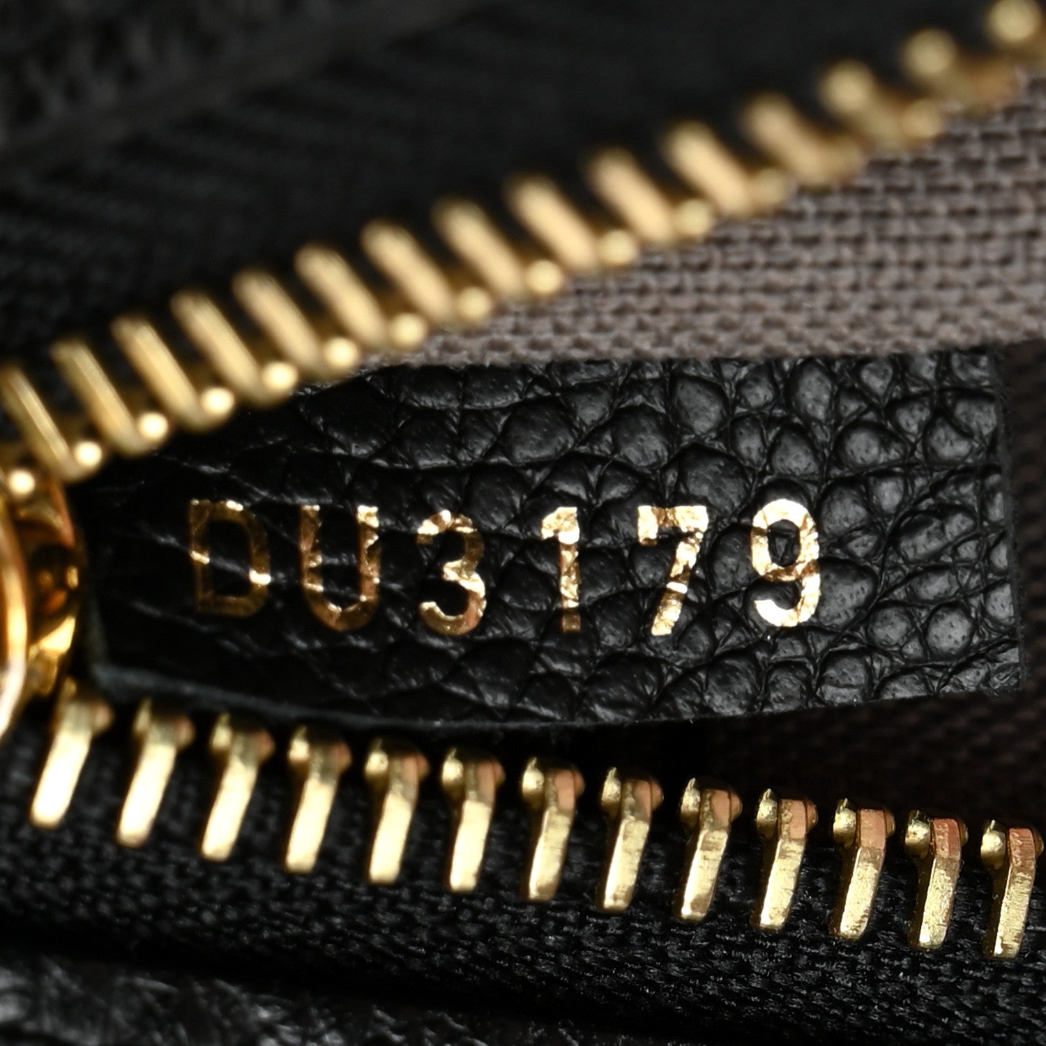Louis Vuitton Empreinte Pochette Metis Black 7 of 10