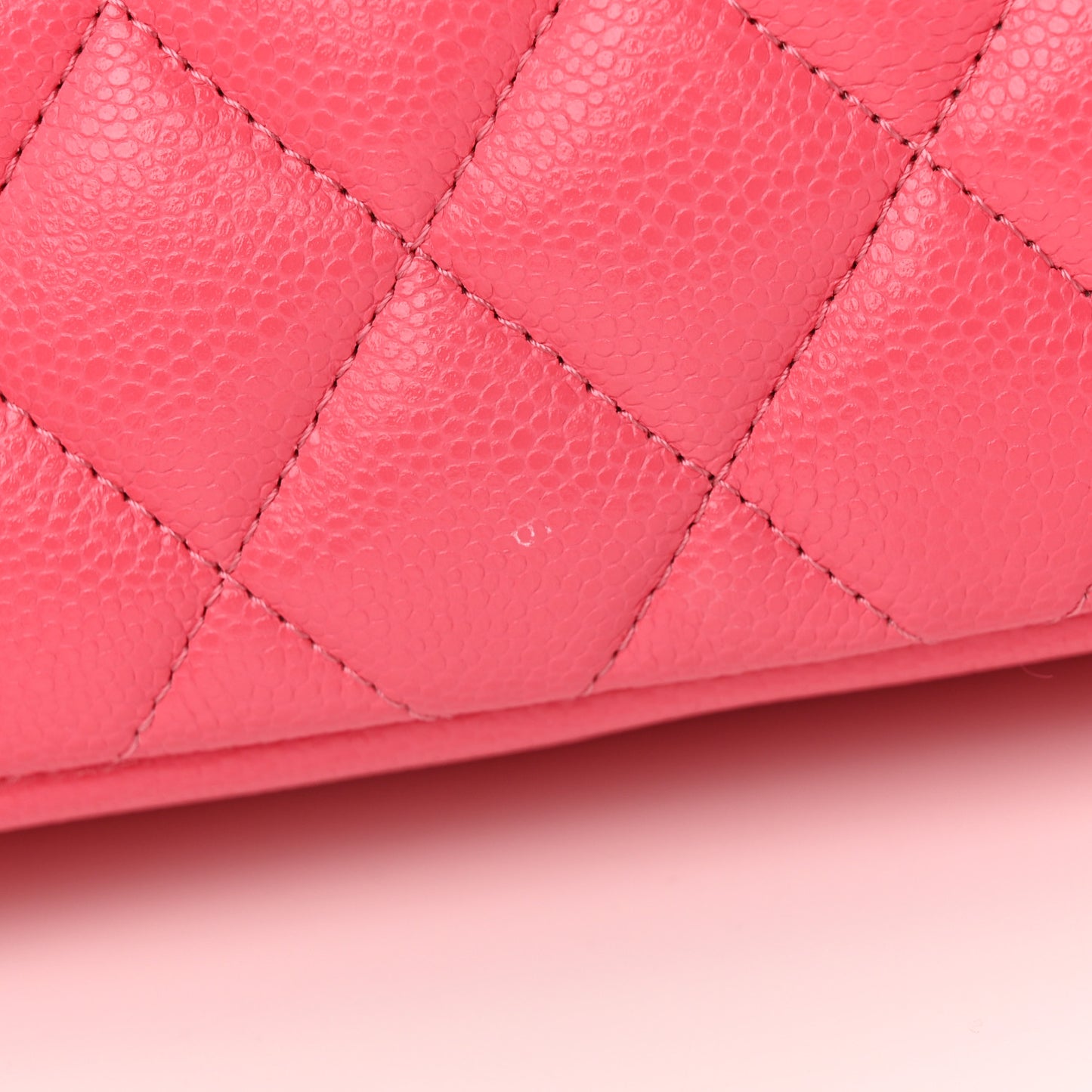 Caviar Quilted Medium Curvy Pouch Cosmetic Case Pink