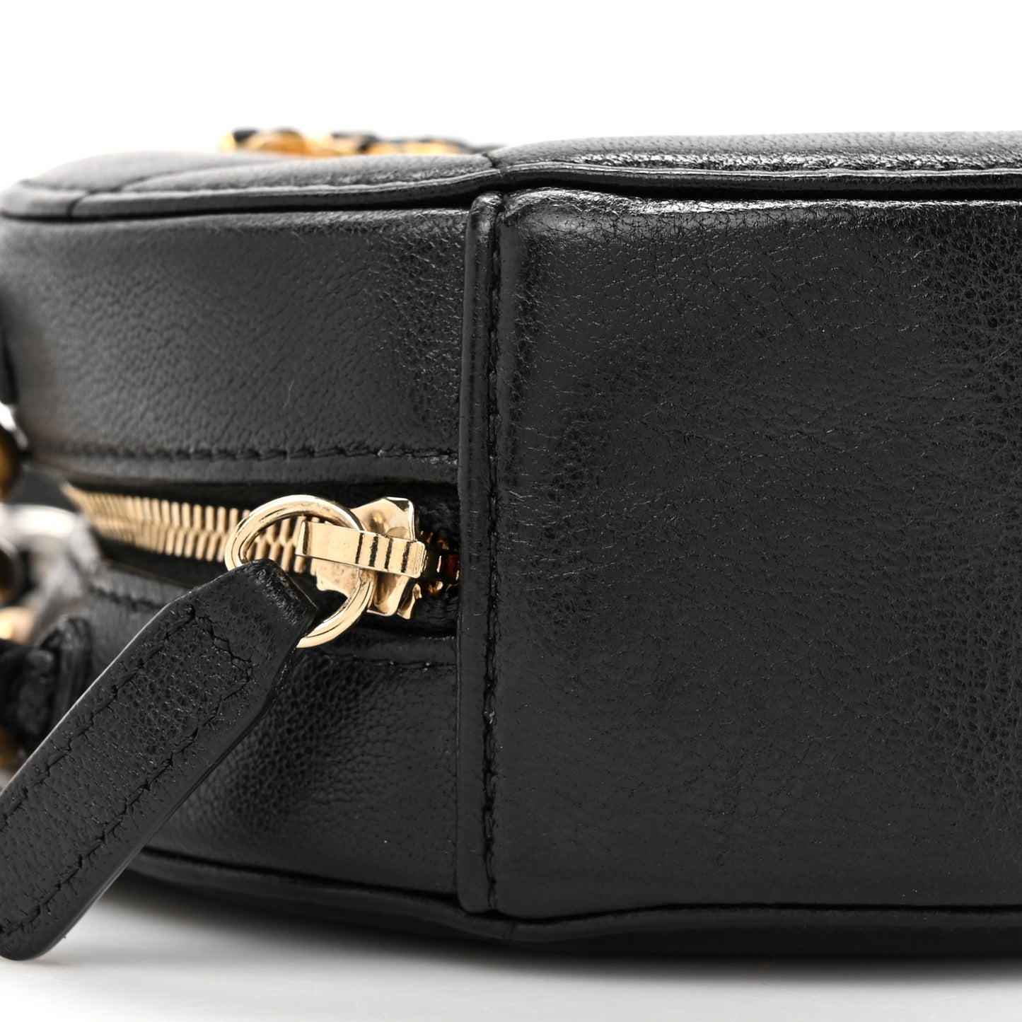 Shiny Goatskin Quilted Chanel 19 Round Clutch With Chain Black