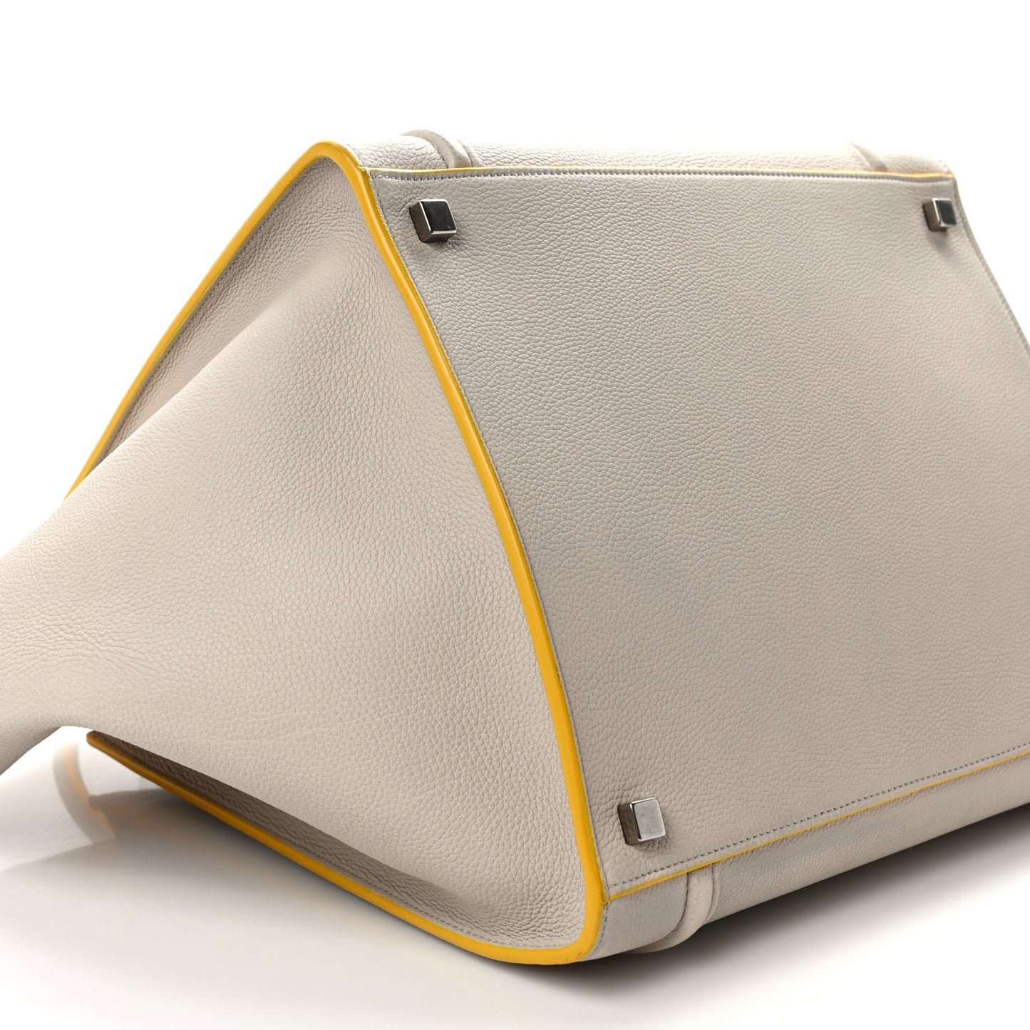 Grained Calfskin Medium Phantom Luggage Powder