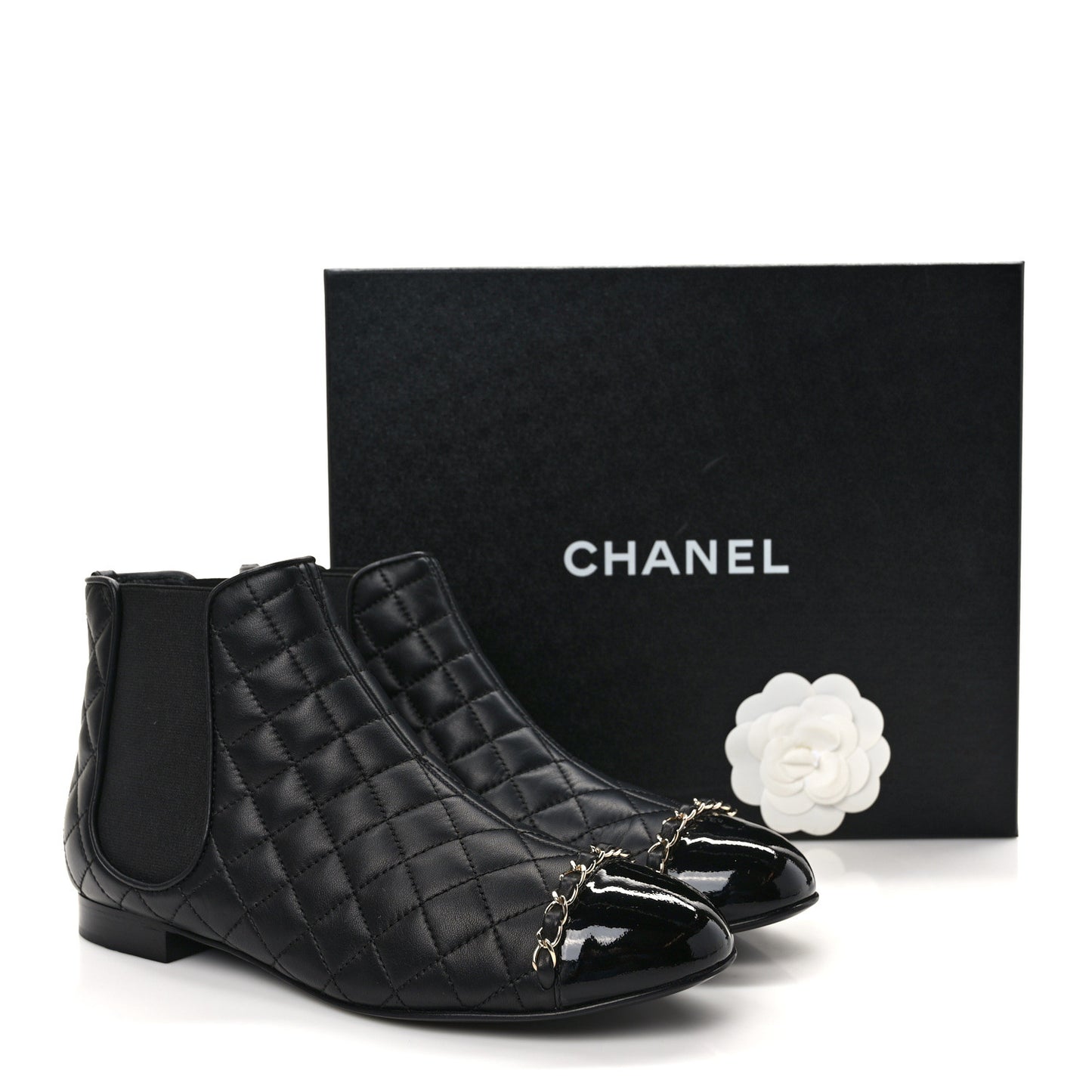Lambskin Patent Chain Cap Toe Quilted Short Boots 38.5 Black