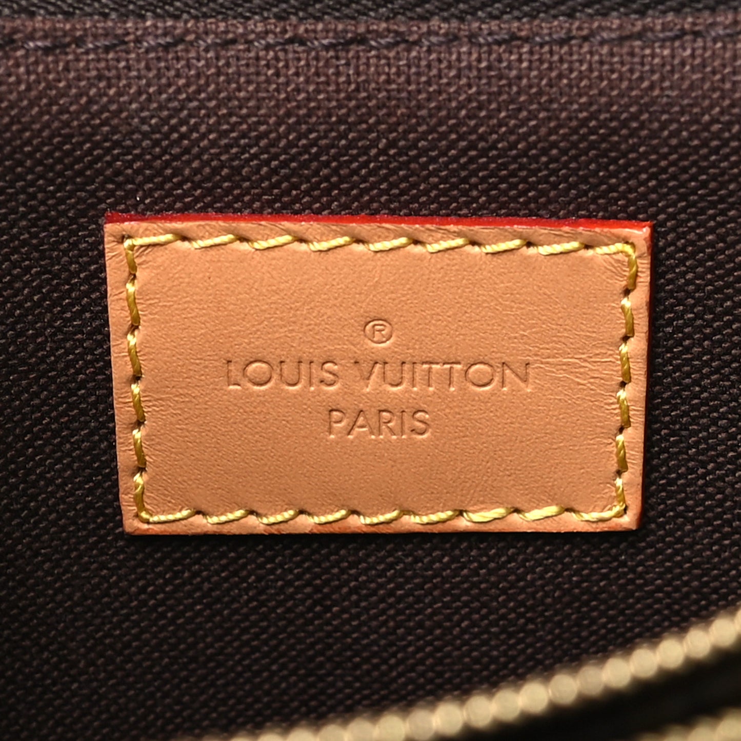 Monogram Liv Pochette