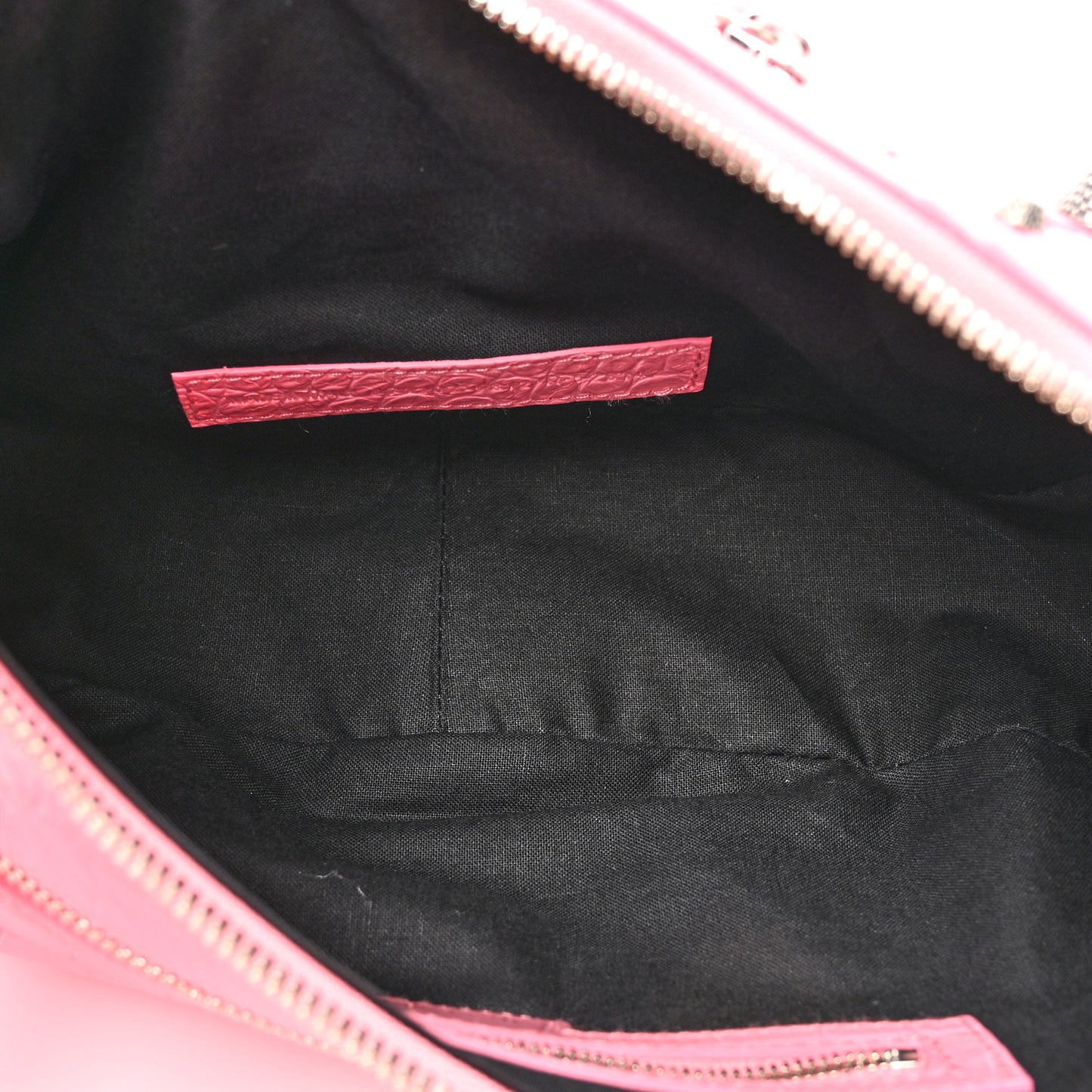 Extra Supple Calfskin Crocodile Embossed Small Le Cagole Shoulder Bag Sweet Pink