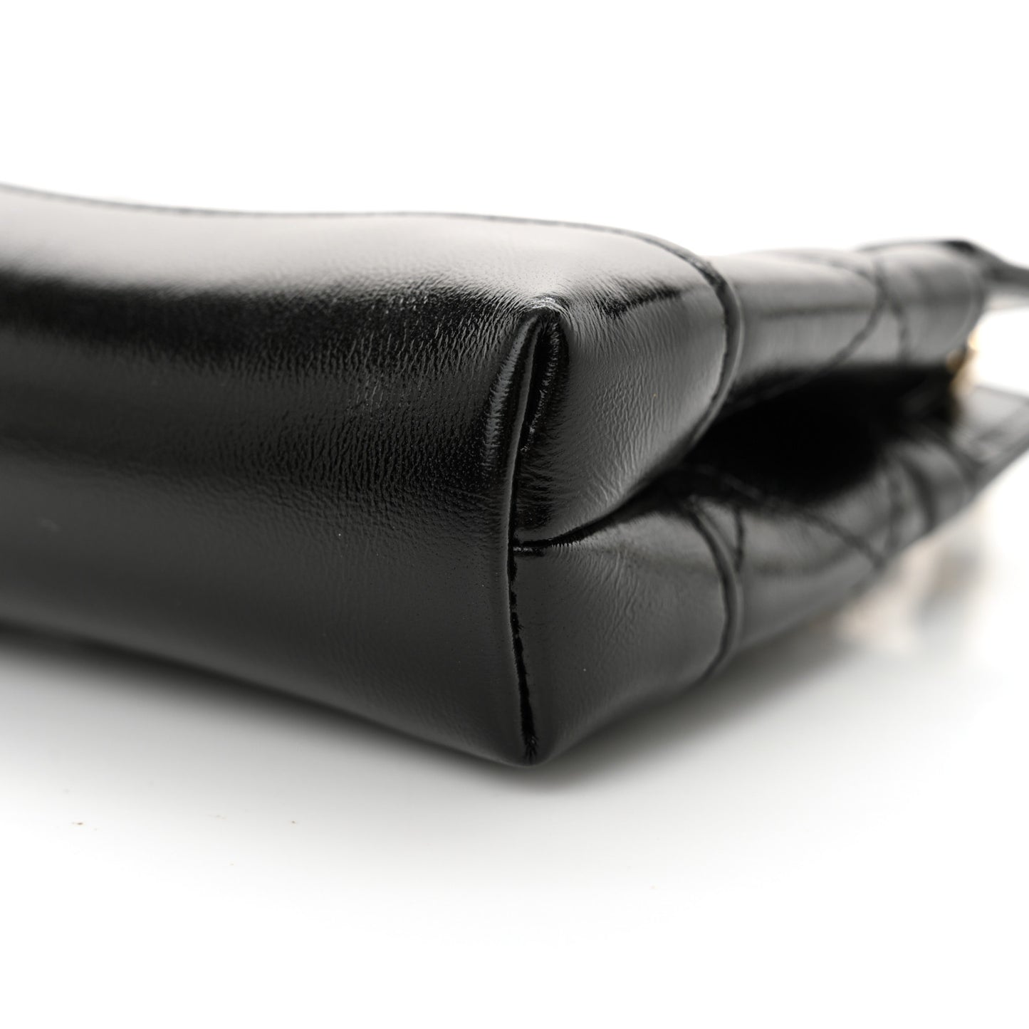 Shiny Lambskin Quilted Micro 31 Clutch With Chain Black