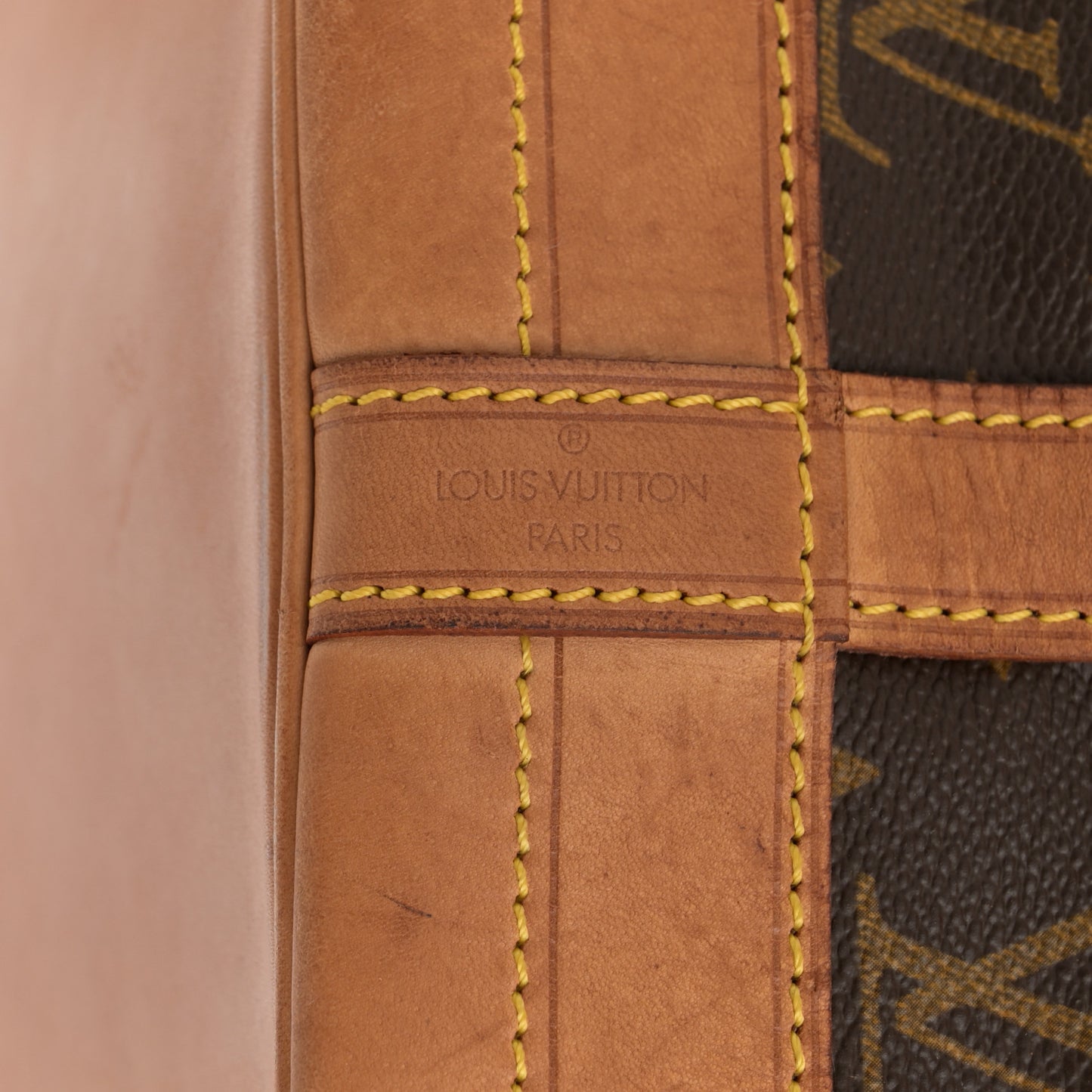 Monogram Noe