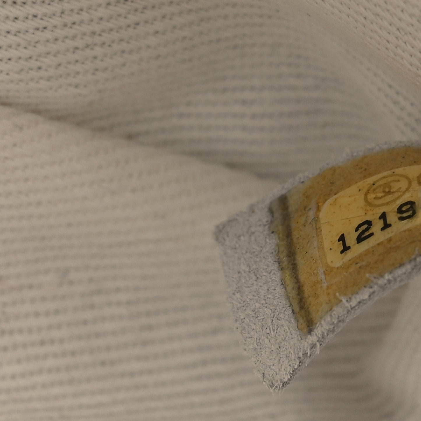Caviar Quilted Grand Shopping Tote GST White