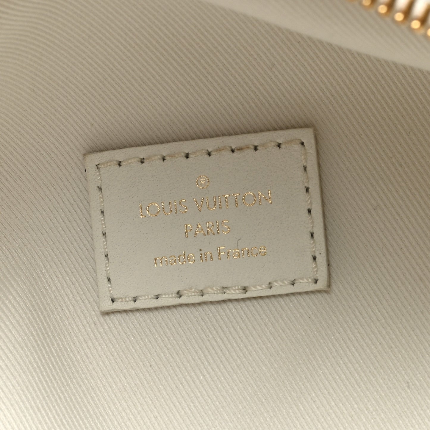 Calfskin New Wave Bumbag Snow