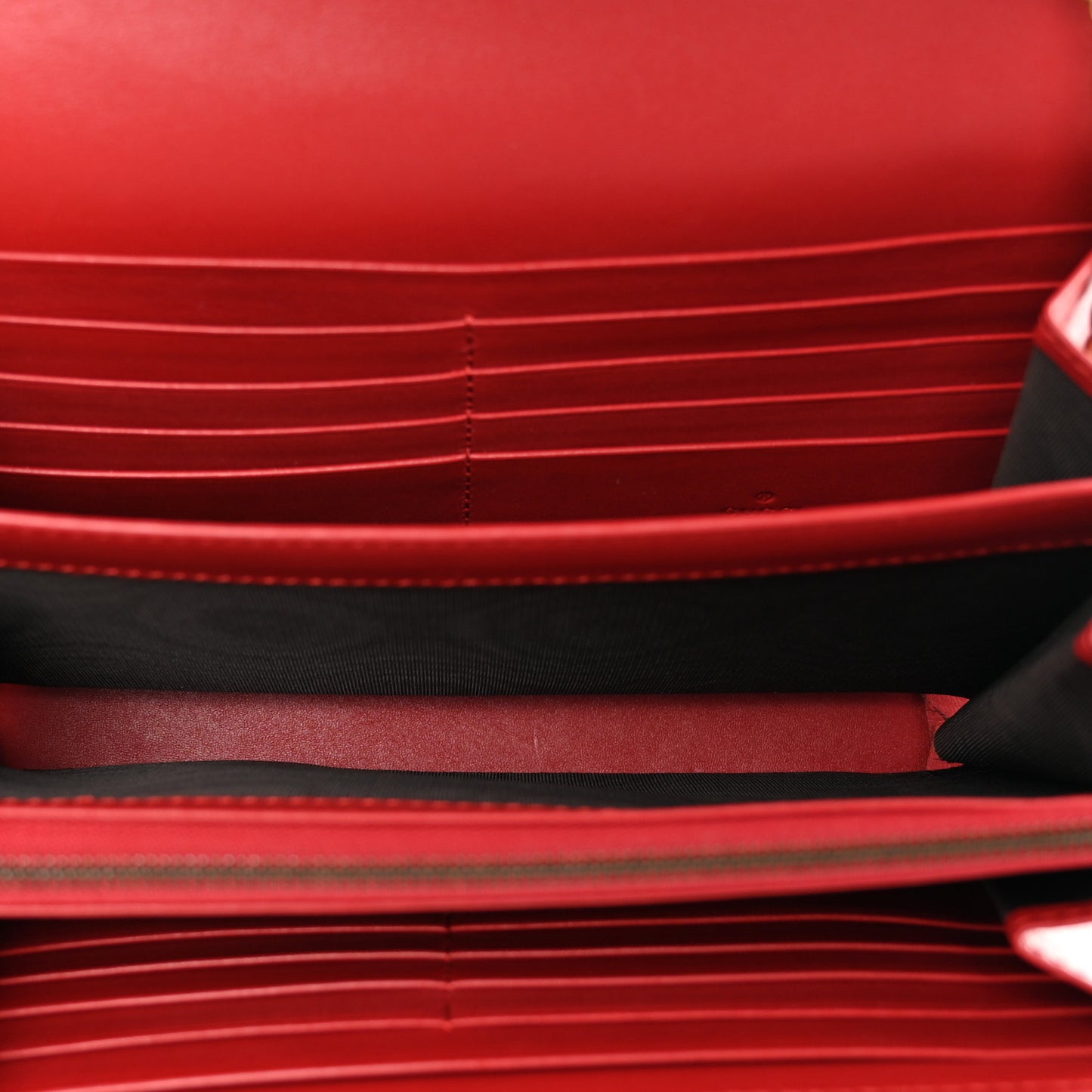 Calfskin Matelasse GG Marmont Chain Wallet Hibiscus Red