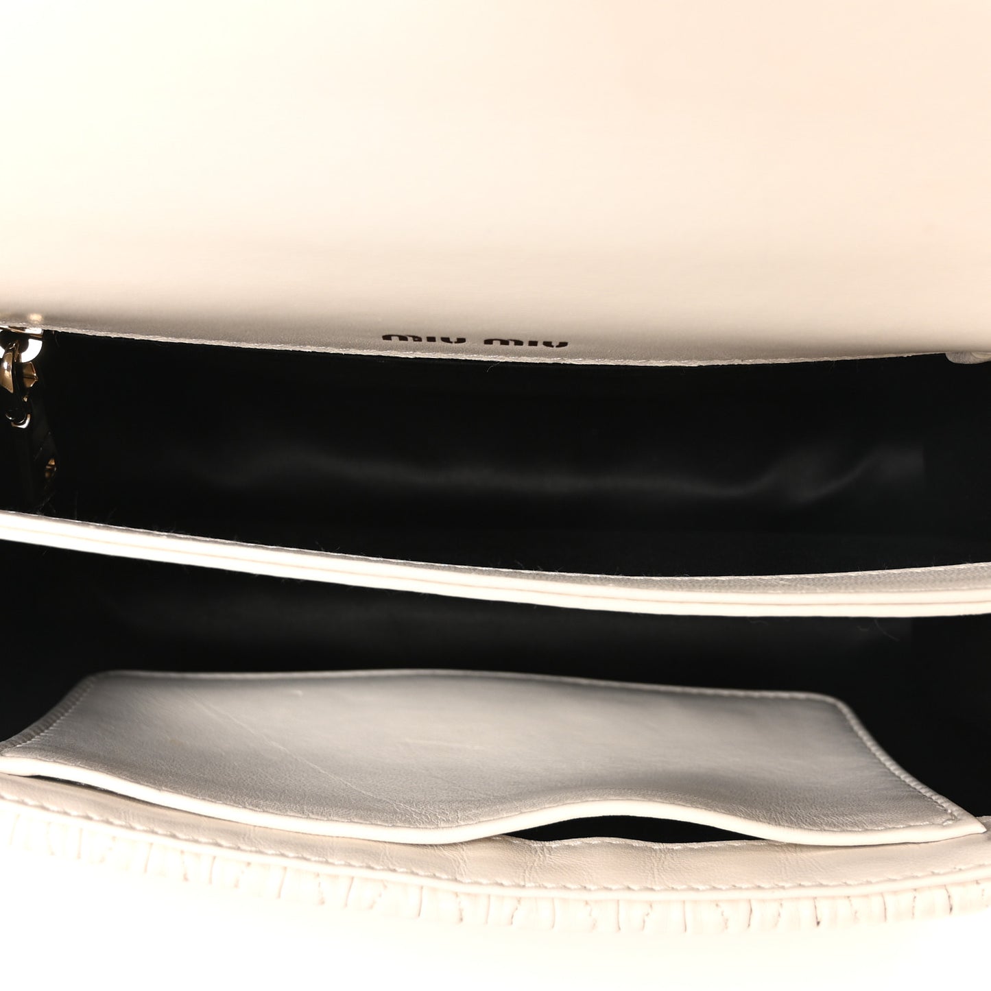 Lambskin Confidential Matelasse Chain Shoulder Bag White