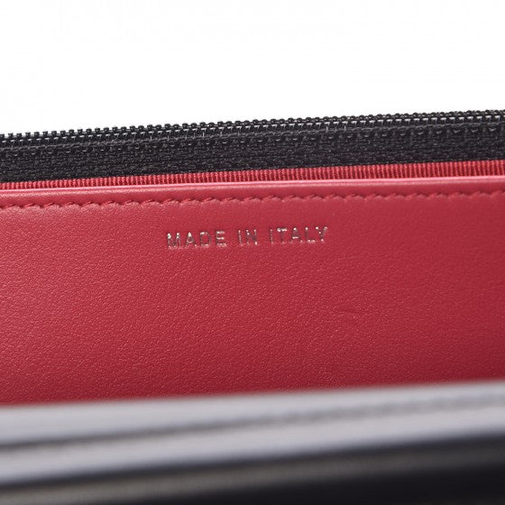 Aged Calfskin Quilted Gabrielle Wallet On Chain WOC White Black