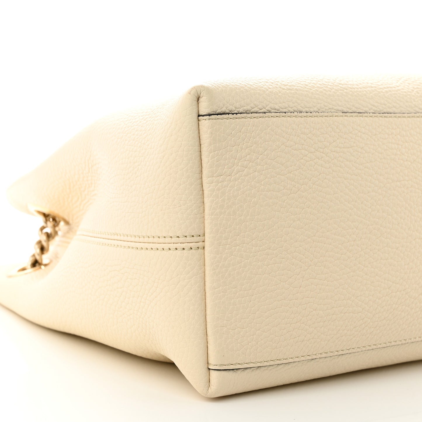 Cellarius Calfskin Medium Soho Chain Shoulder Bag Ivoire