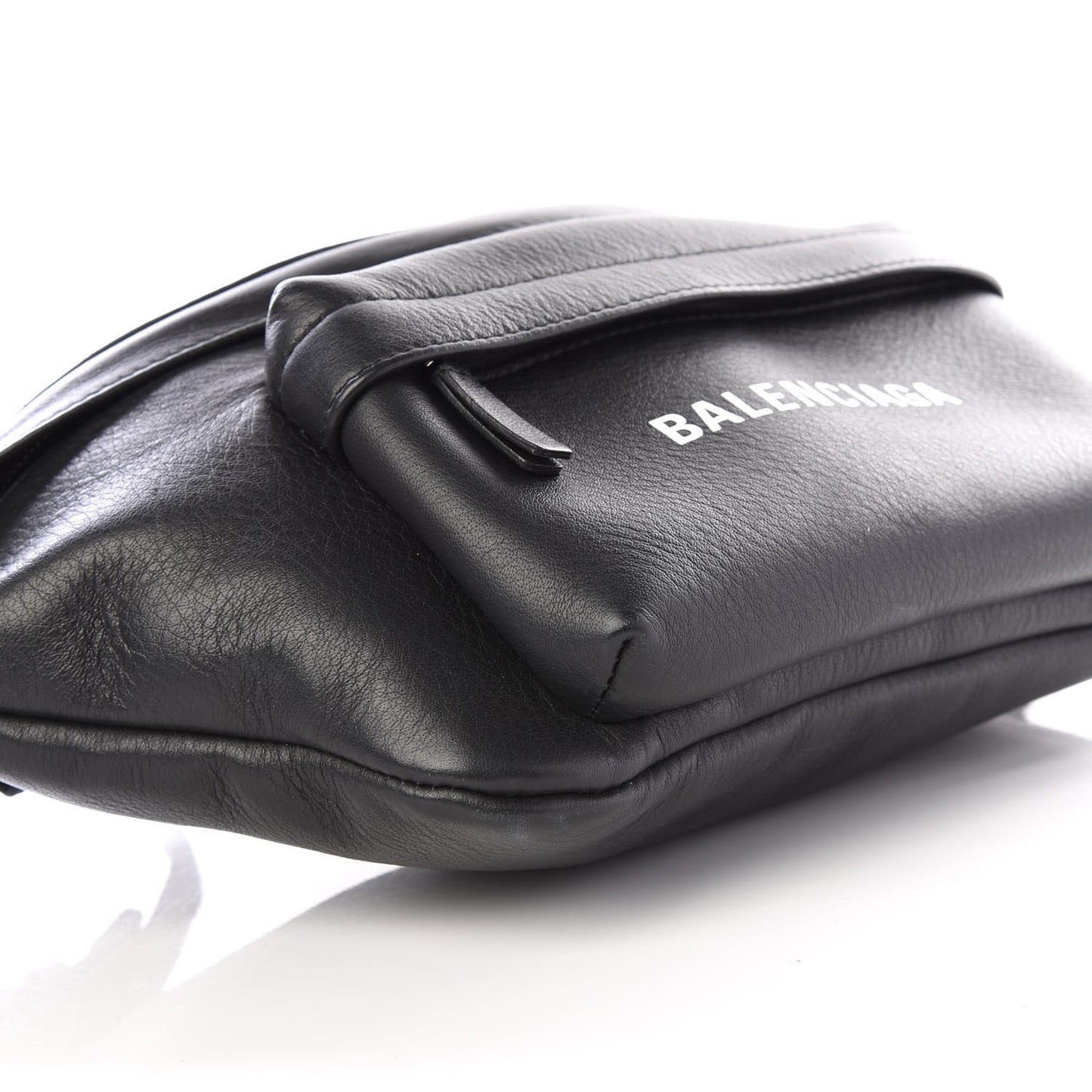 Smooth Calfskin Logo Large Everyday Beltpack Black White