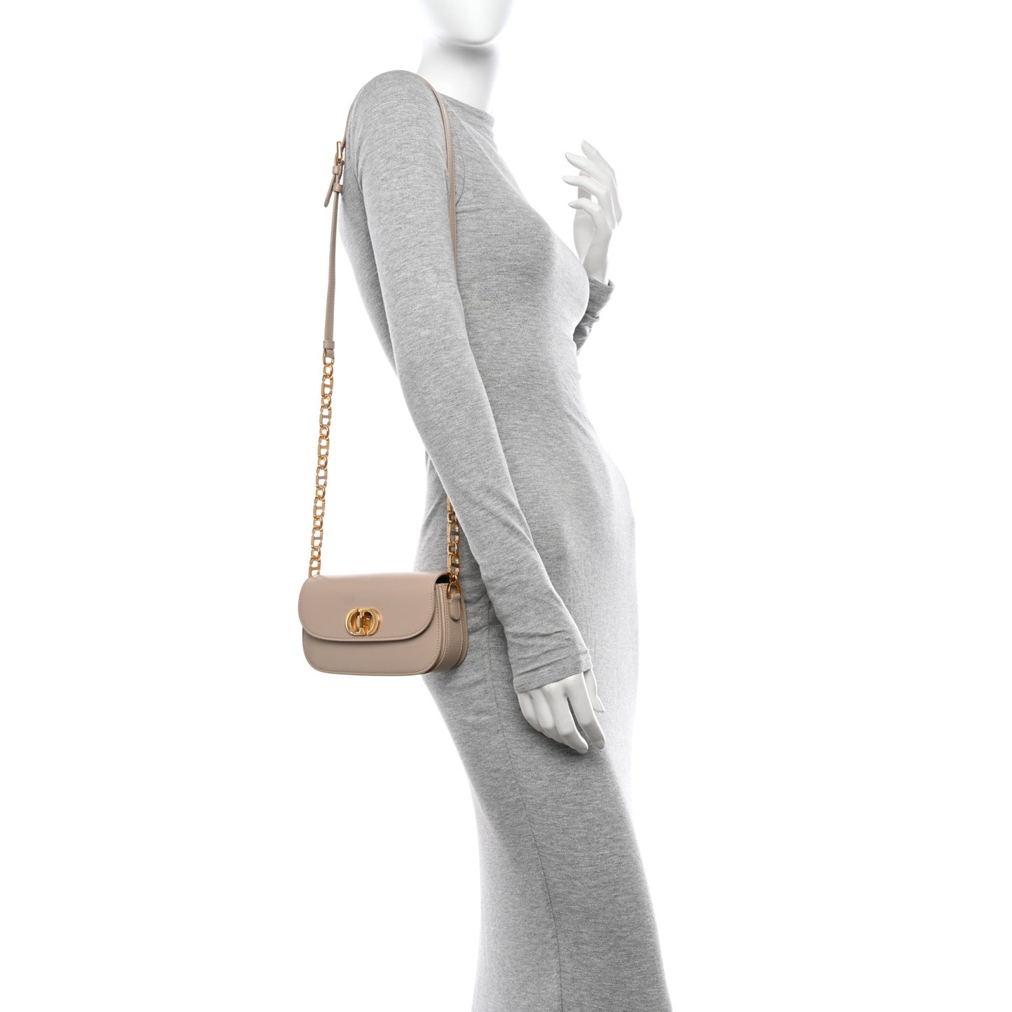 Box Calfskin 30 Montaigne Small Avenue Bag Powder Beige