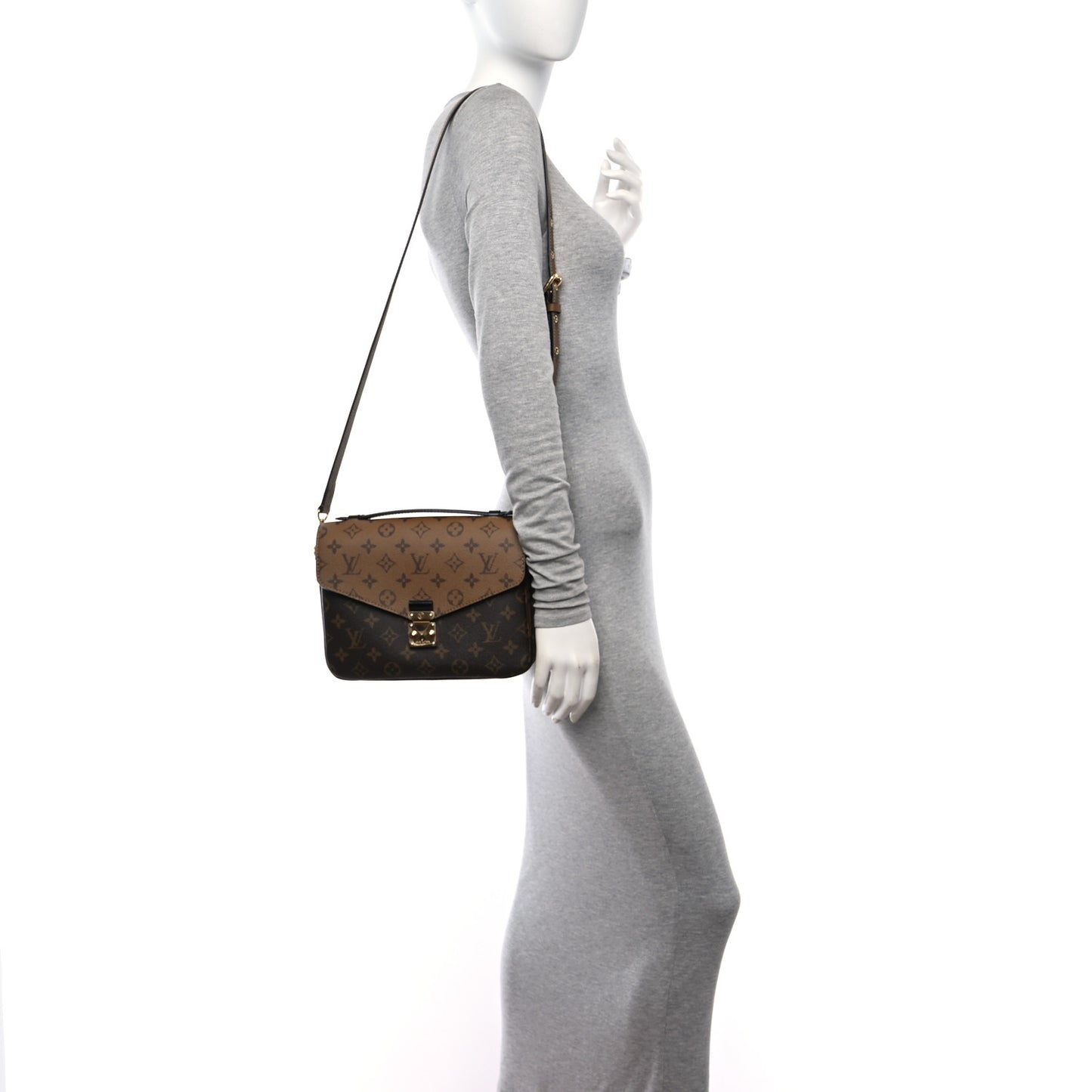 Reverse Monogram Pochette Metis