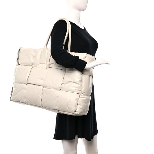 Calfskin Maxi Intrecciato BV Squash Tote White