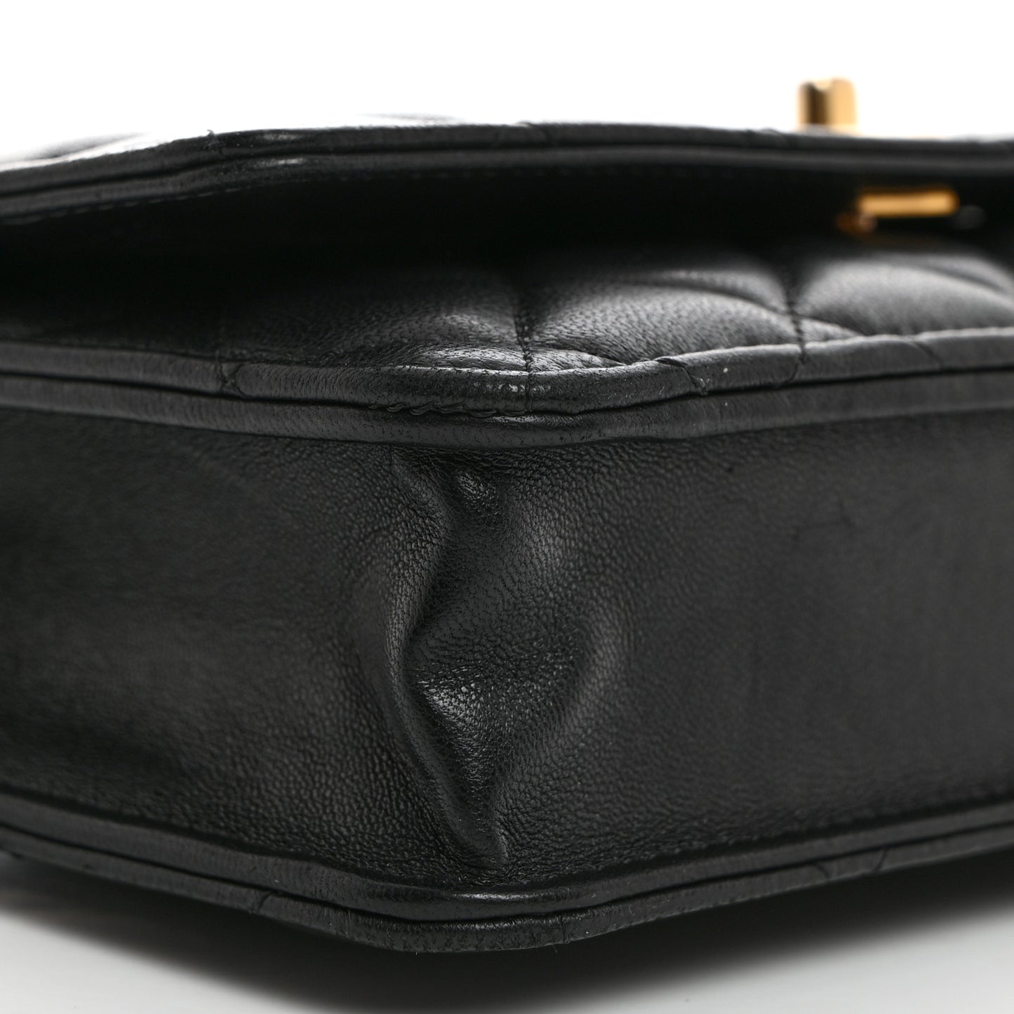 Lambskin Quilted CC Pearl Crush Wallet on Chain WOC Black