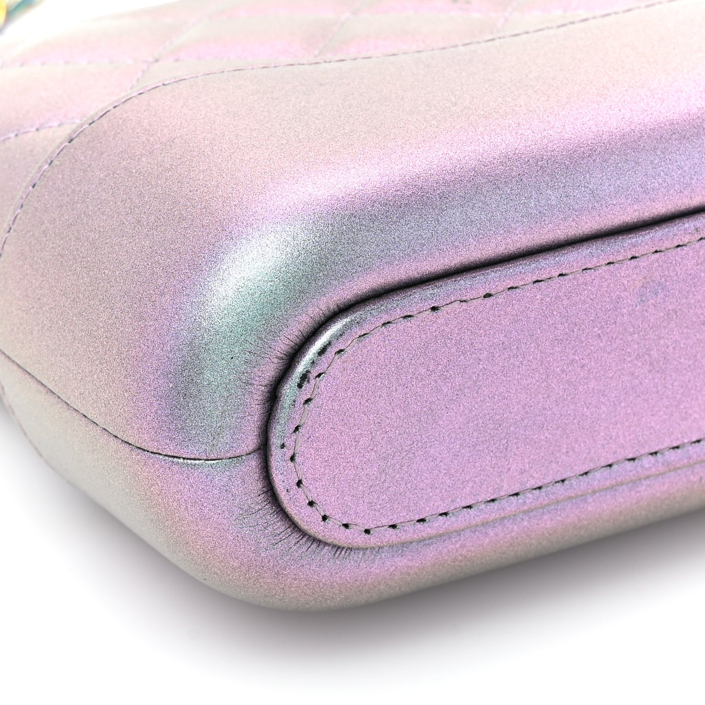 Iridescent Lambskin Calfskin Quilted Small Gabrielle Clutch With Chain Light Purple