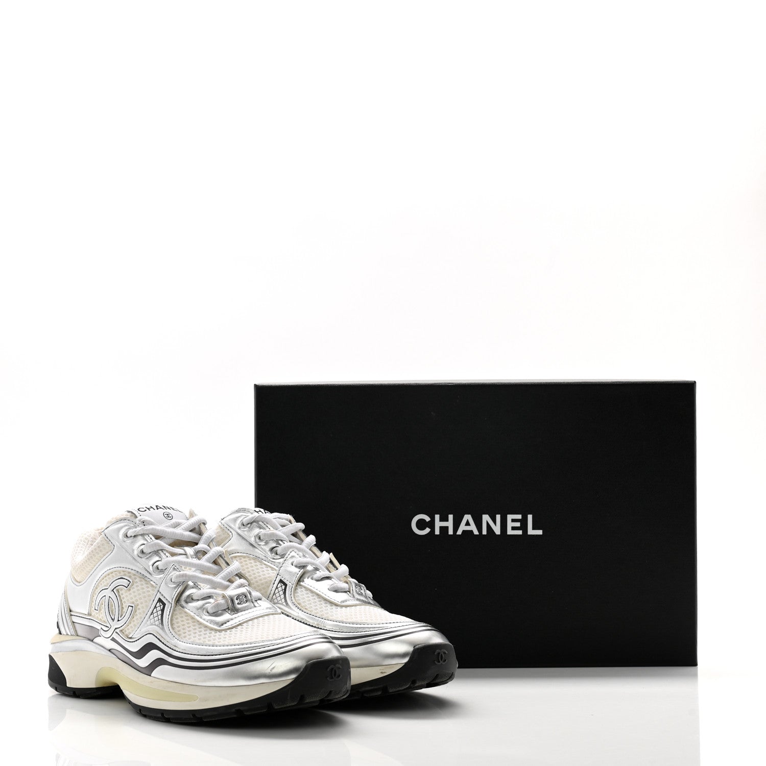 Chanel Fabric Laminated Calfskin Stretch CC Womens Sneakers 39 White Silver 10 of 10