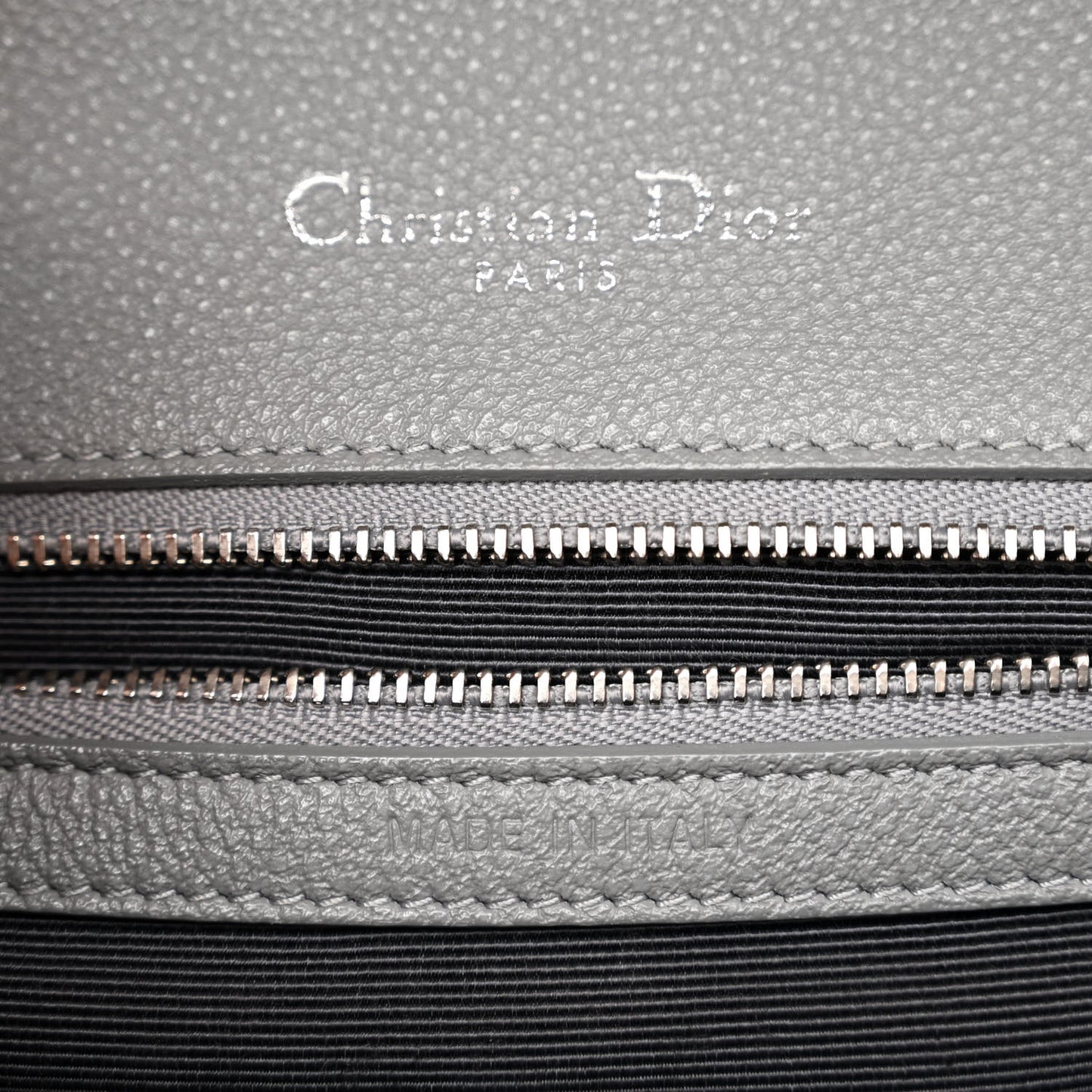 Grained Calfskin Medium Diorama Flap Bag Gris