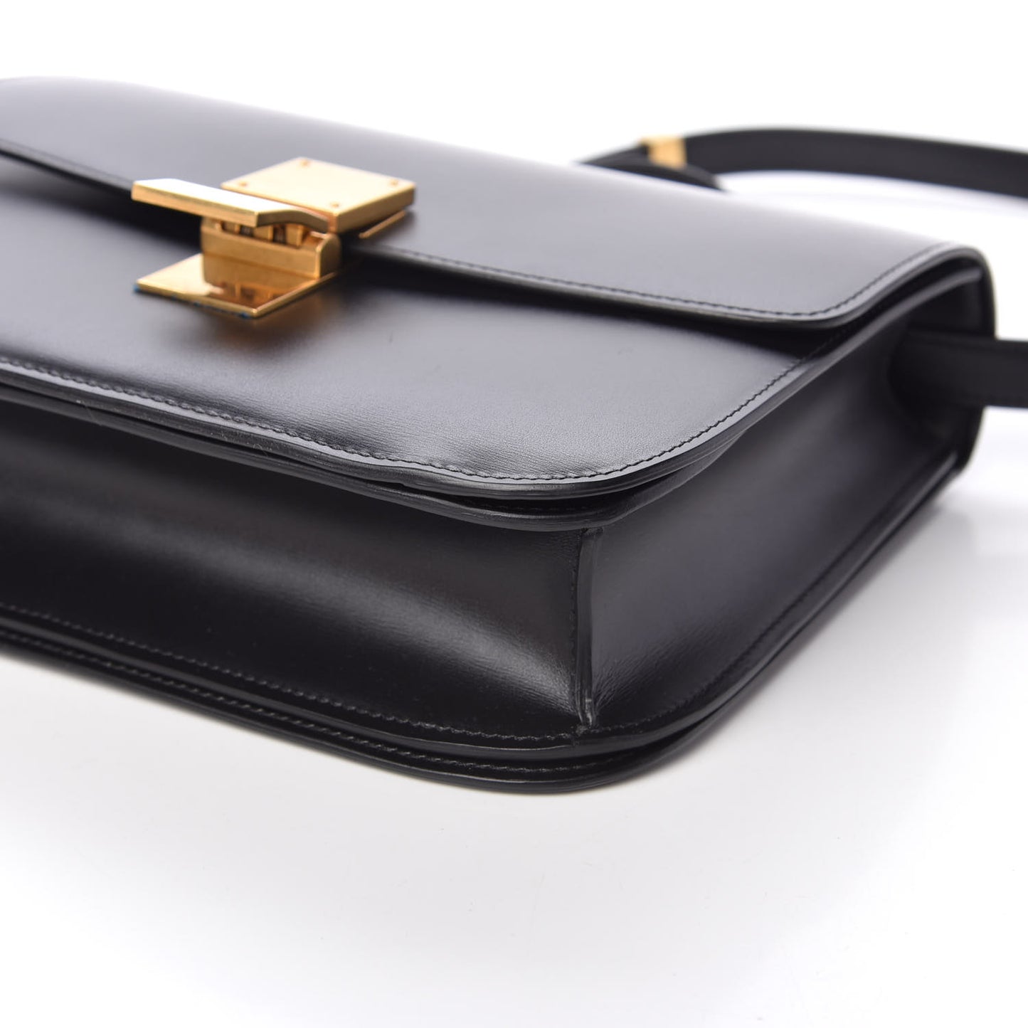 Box Calfskin Medium Classic Box Flap Bag Black
