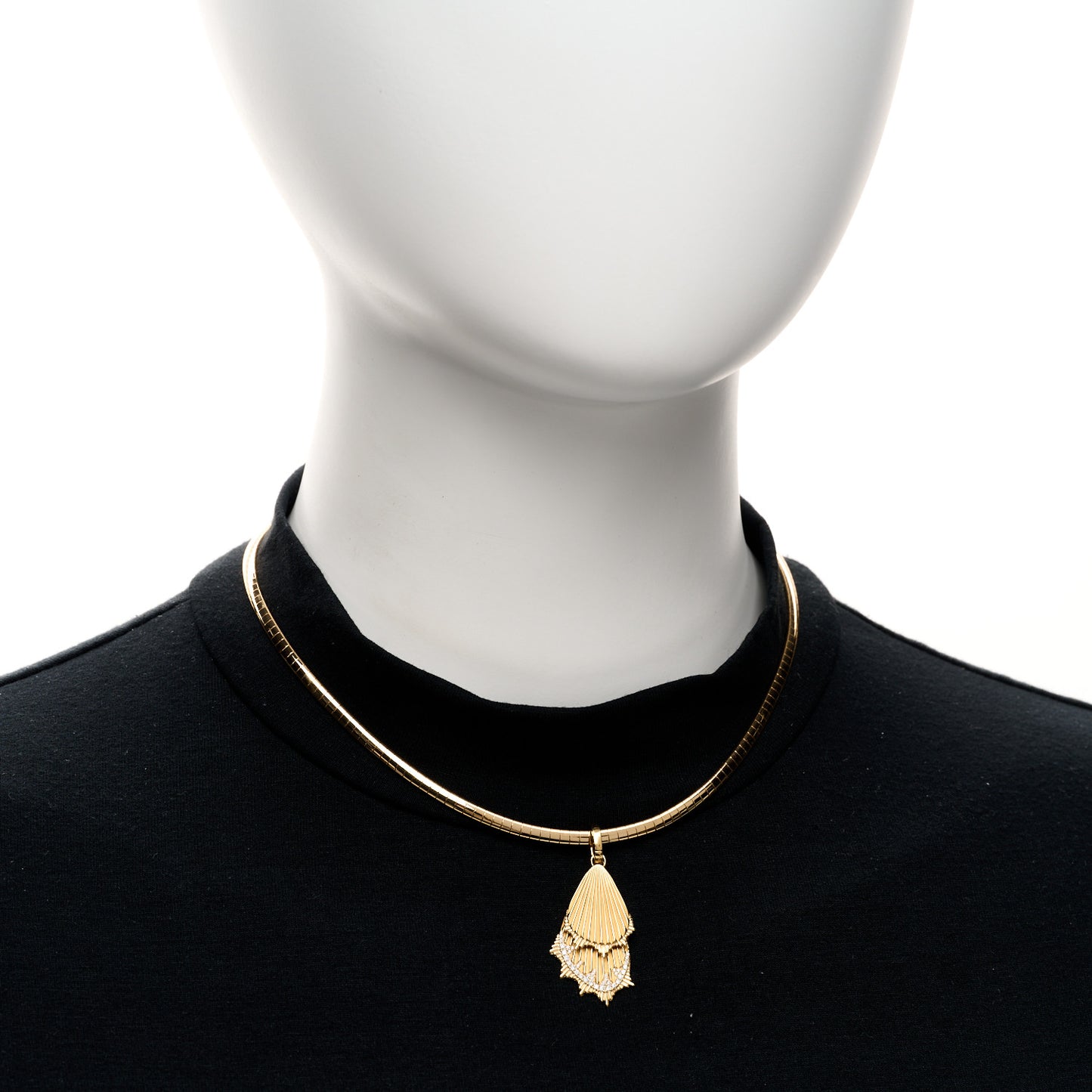 18K Yellow Gold Diamond Large Butterfly Wings Pendant Small Sleek Collar Necklace