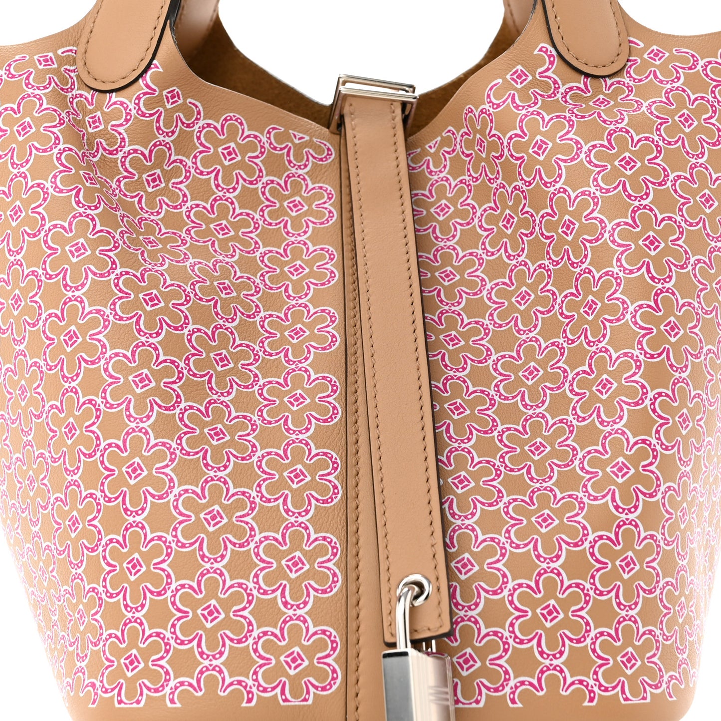 Swift Lucky Daisy Picotin Lock 18 PM Chai Rose White
