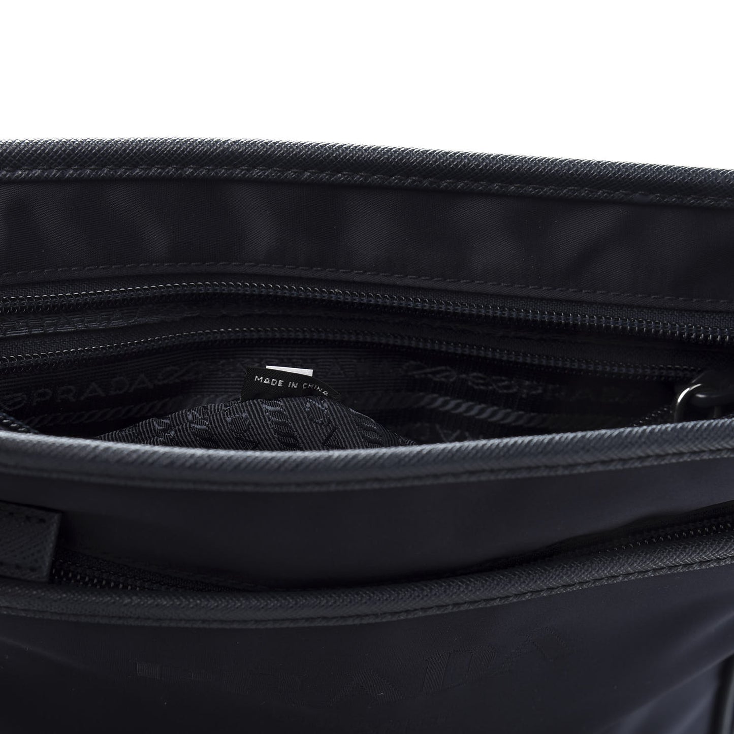 Tessuto Nylon Saffiano Flat Messenger Bag Baltico