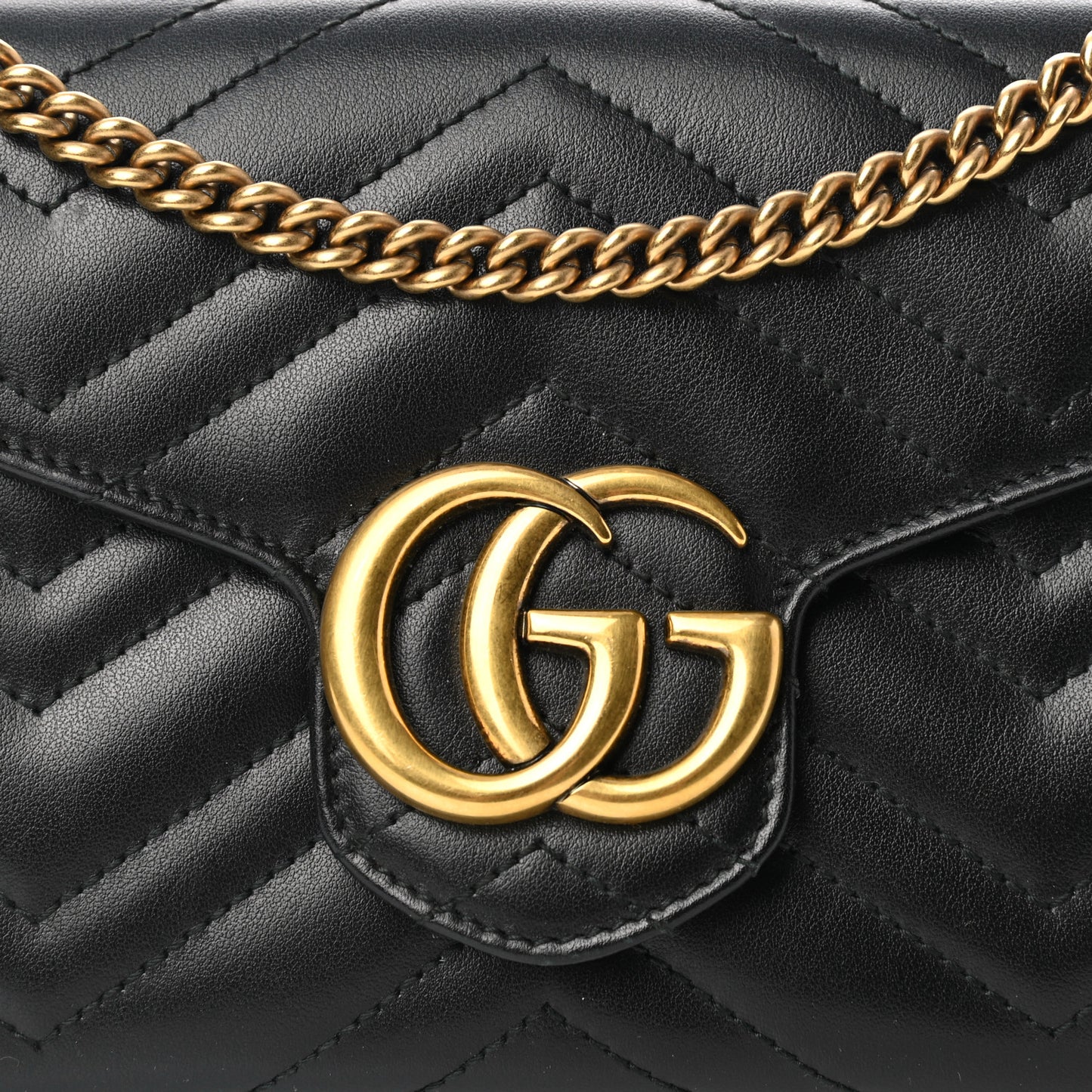 Calfskin Matelasse GG Marmont Chain Wallet Black