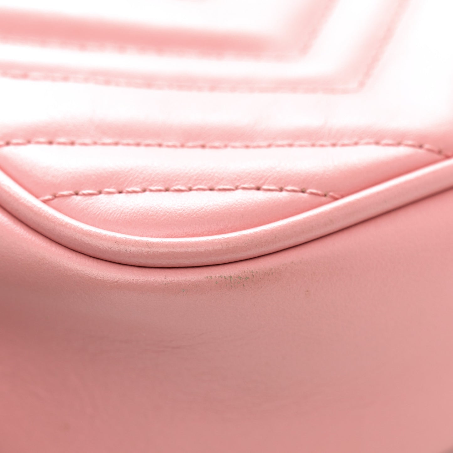 Calfskin Matelasse Small GG Marmont Chain Shoulder Bag Wild Rose