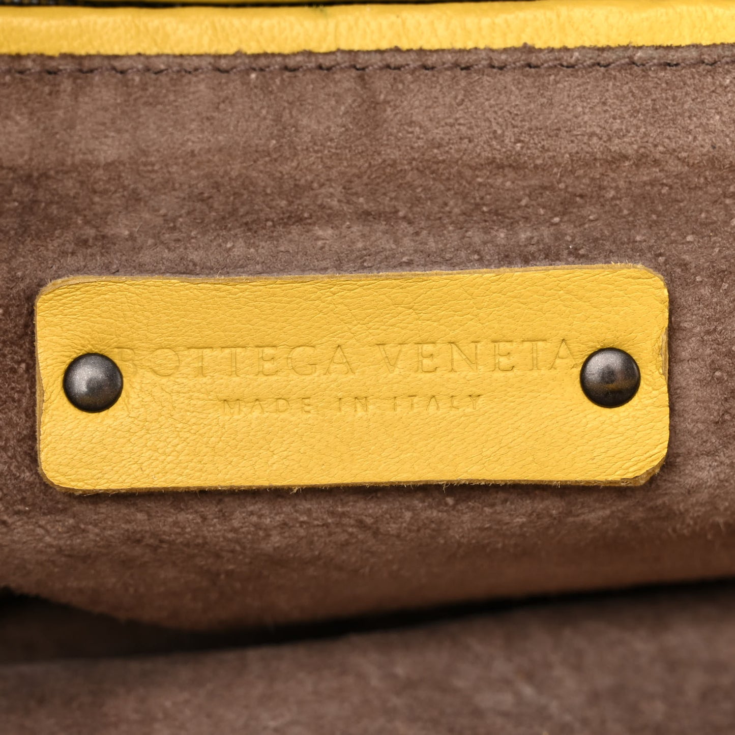 Nappa Intrecciato Cube Messenger Chartreuse