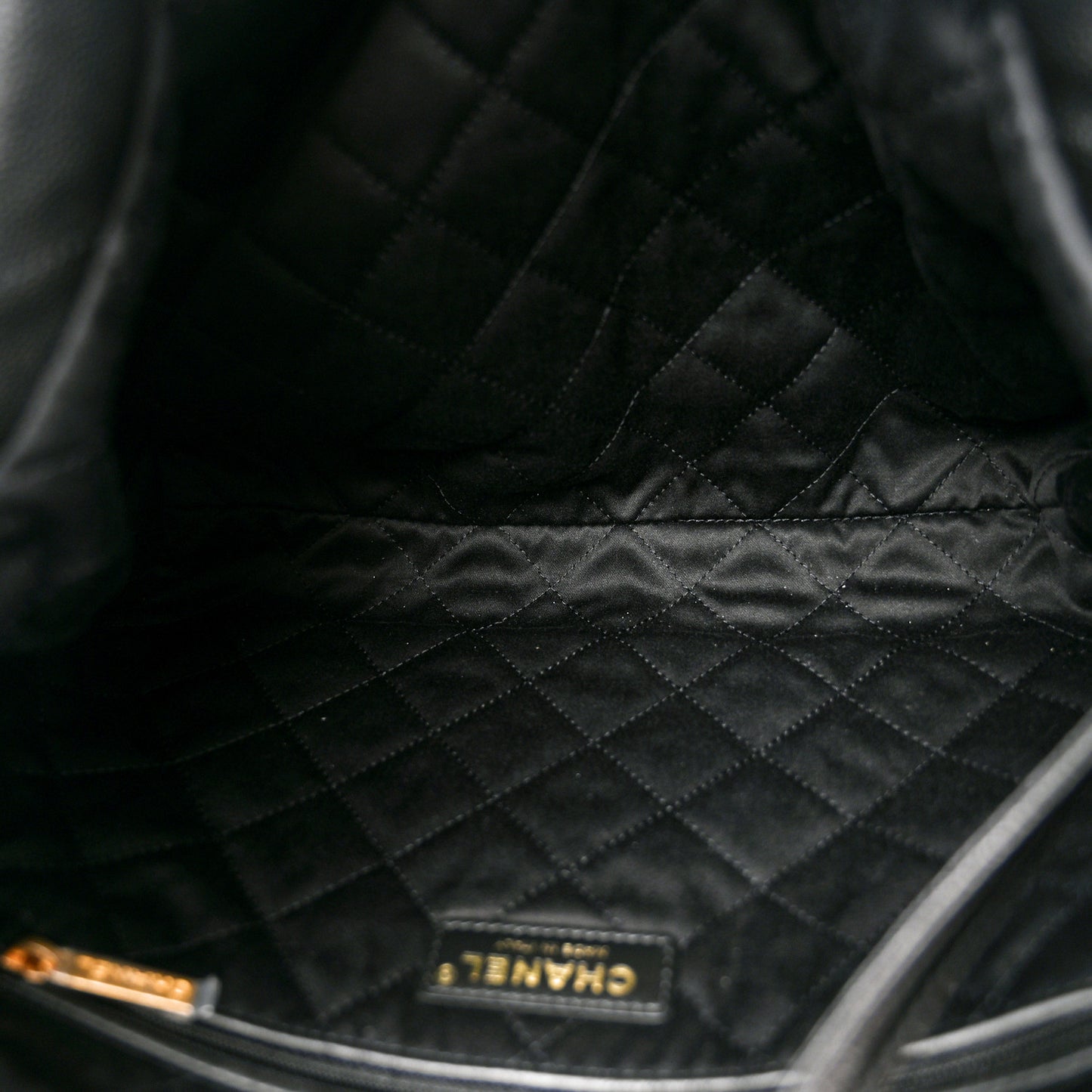 Shiny Caviar Quilted Monochrome Small Chanel 22 Black