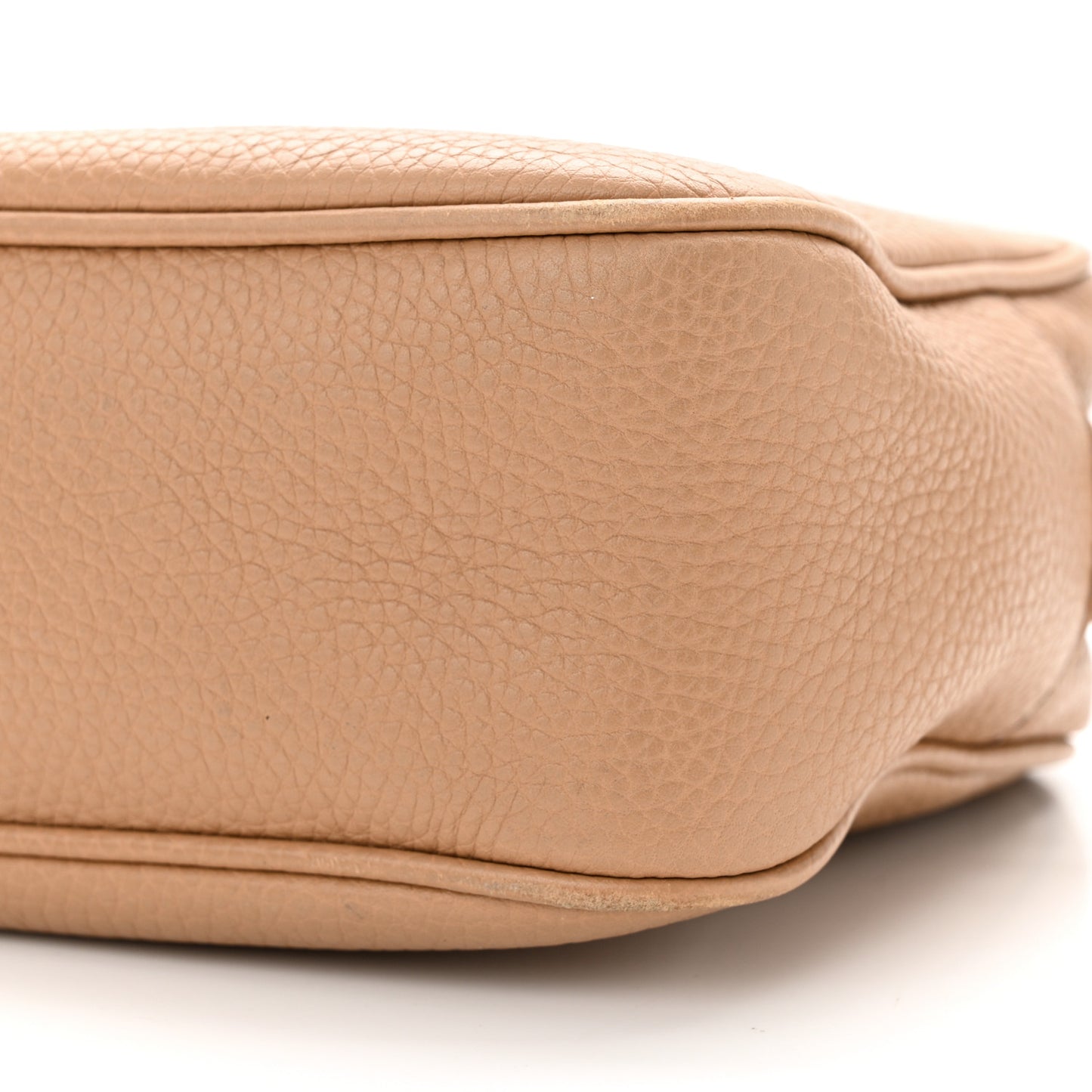 Pebbled Calfskin Small Soho Disco Bag Camelia