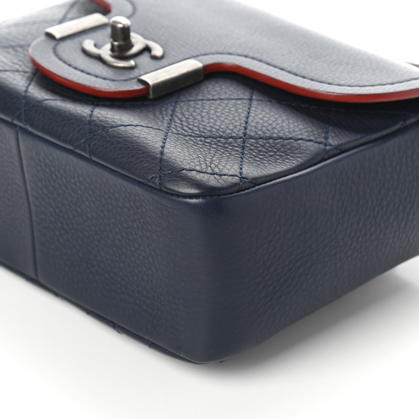 Grained Calfskin Archi Chic Flap Navy