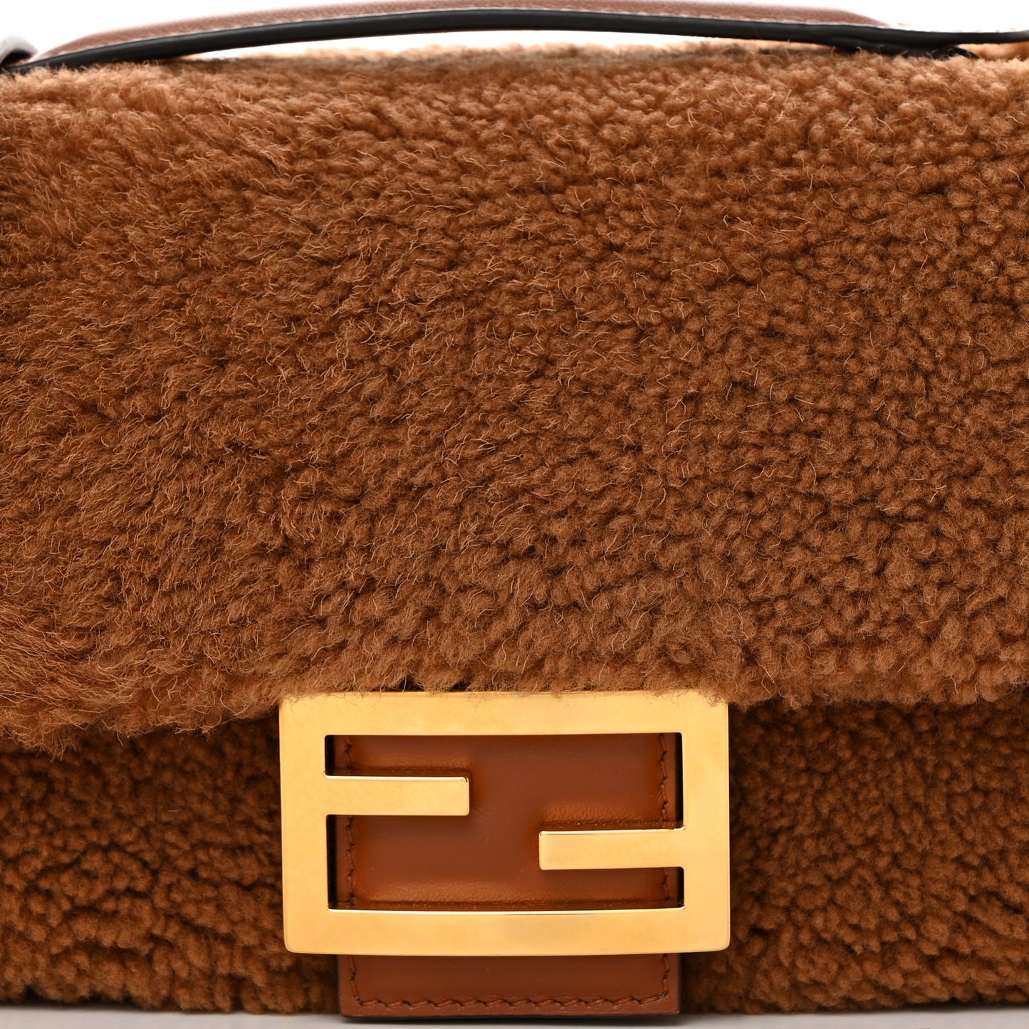 Shearling Lambskin Midi Chain Baguette Caramello
