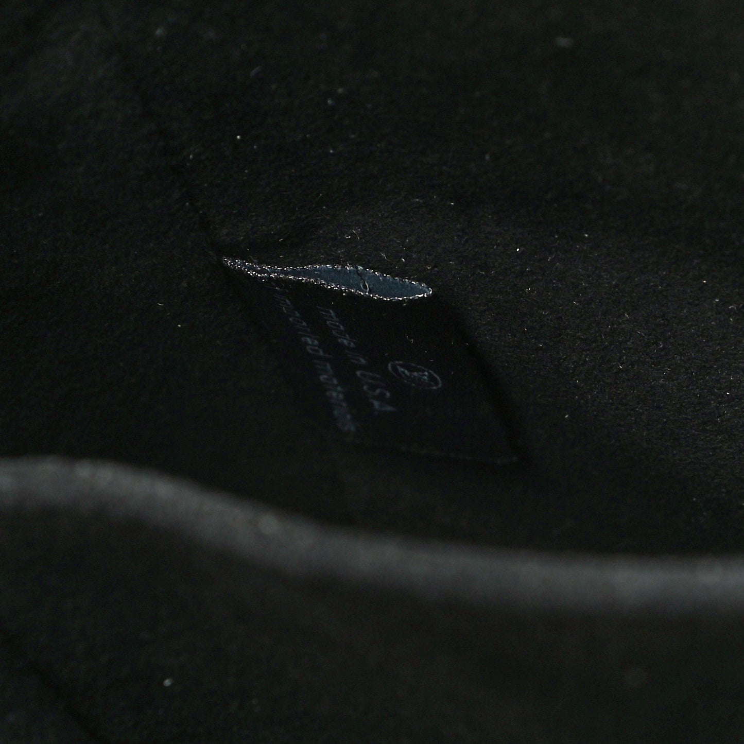 Reverse Monogram Pochette Metis
