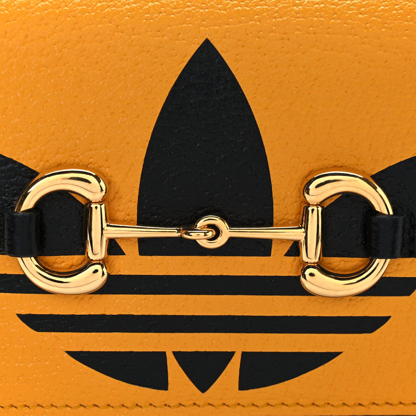 X ADIDAS Textured Dollar Calfskin Trefoil Horsebit 1955 Card Case Wallet With Strap Crop Black