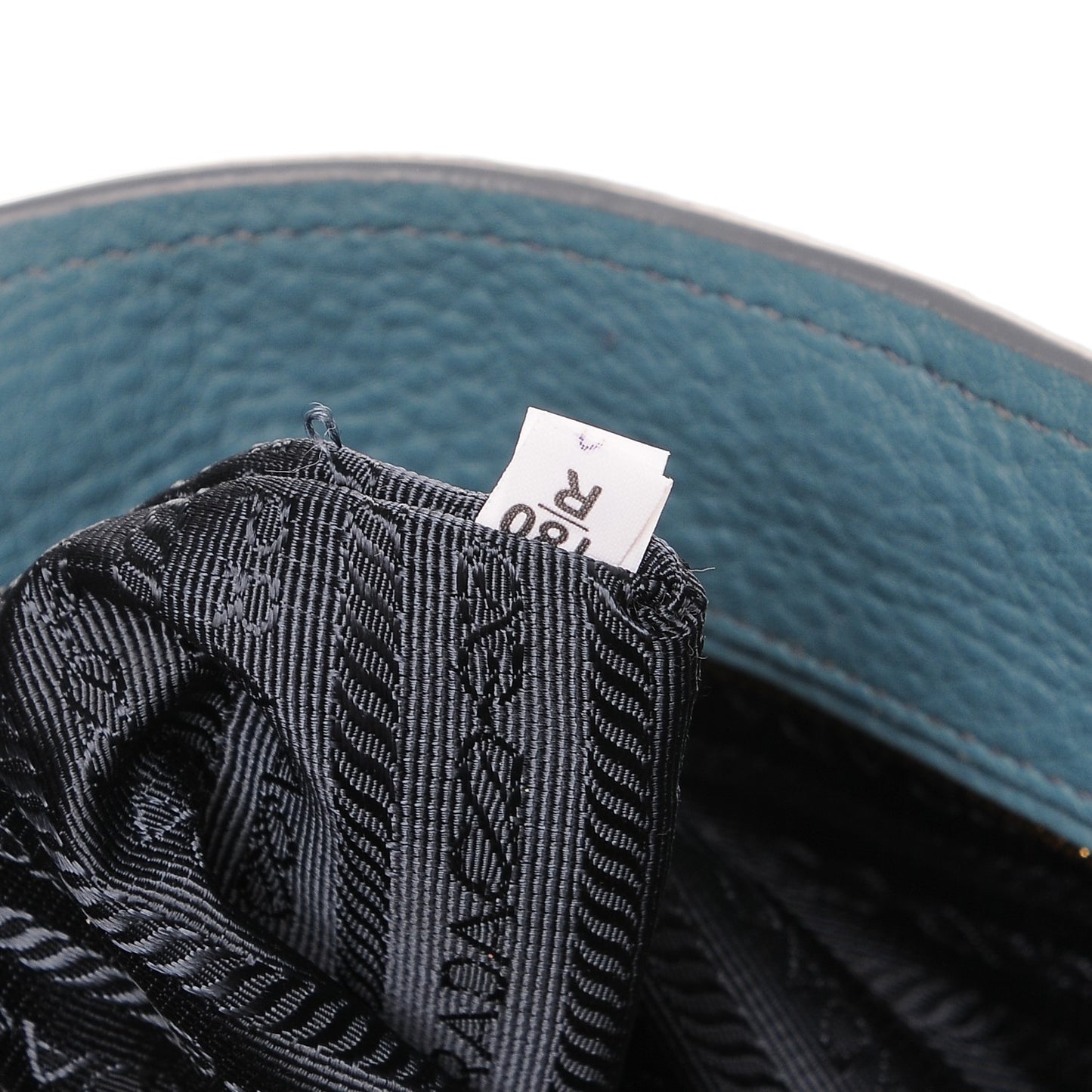 Vitello Daino Shopping Tote Marine