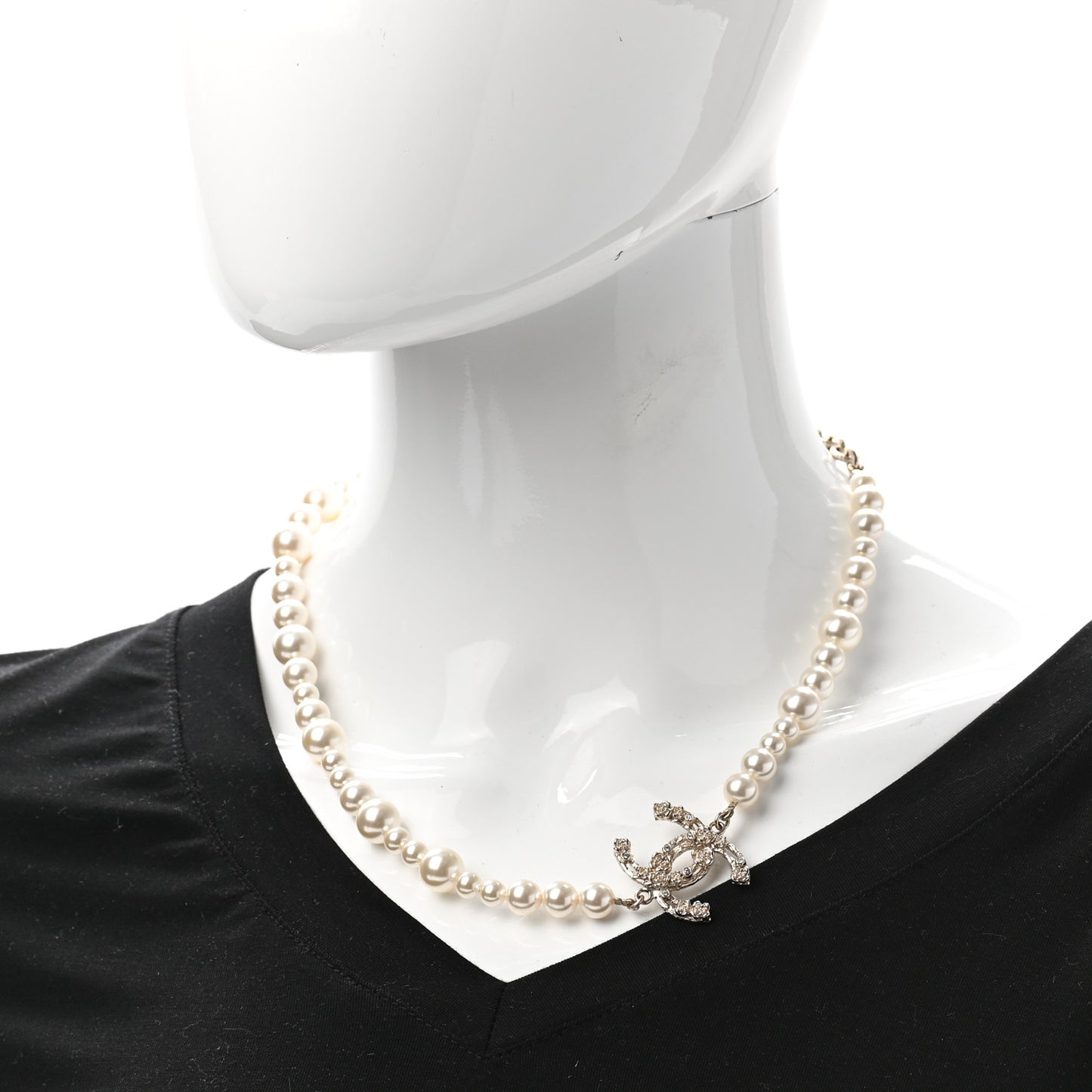 Pearl Crystal CC Camellia Short Necklace Gold
