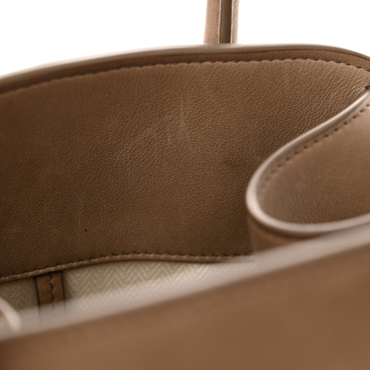 Polished Saddle Calfskin Soft Margaux 10 Bag Mouse Grey