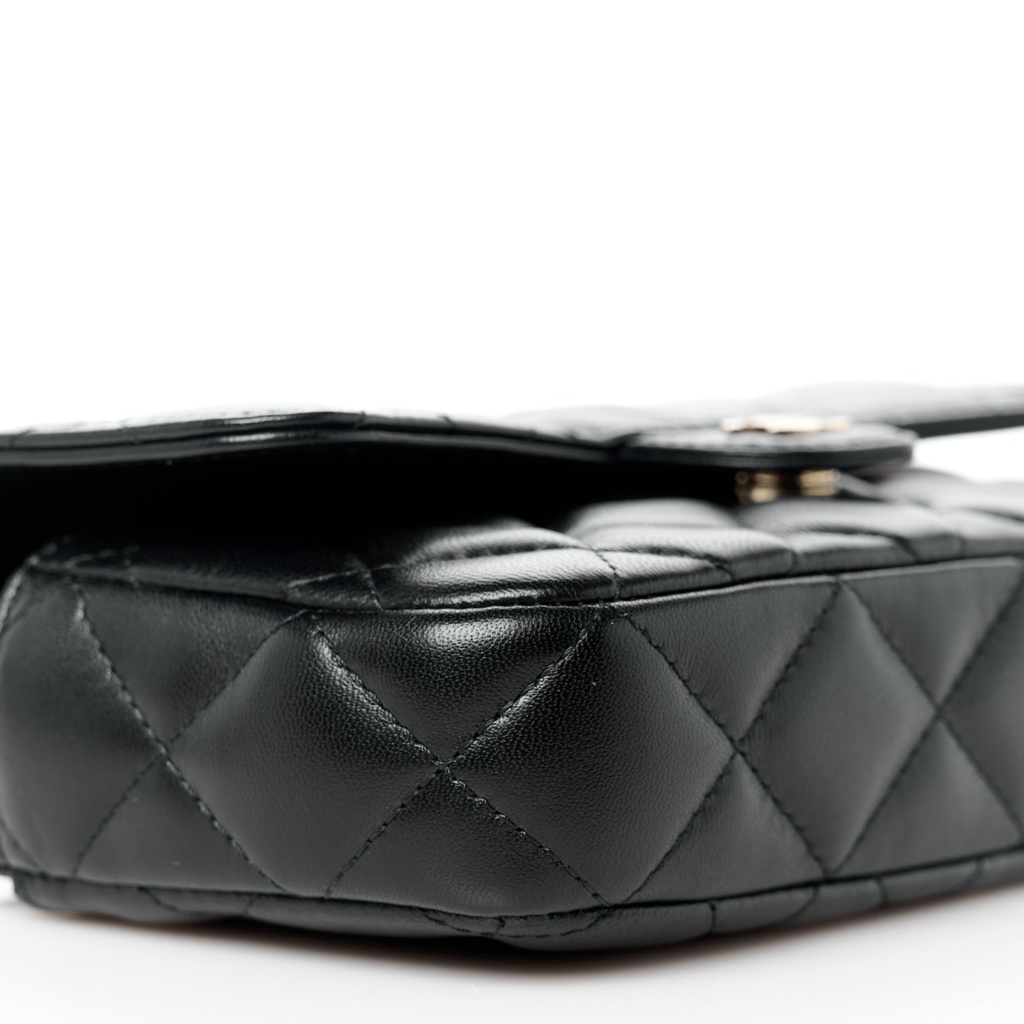 Lambskin Quilted Flap Phone Holder With Chain Black
