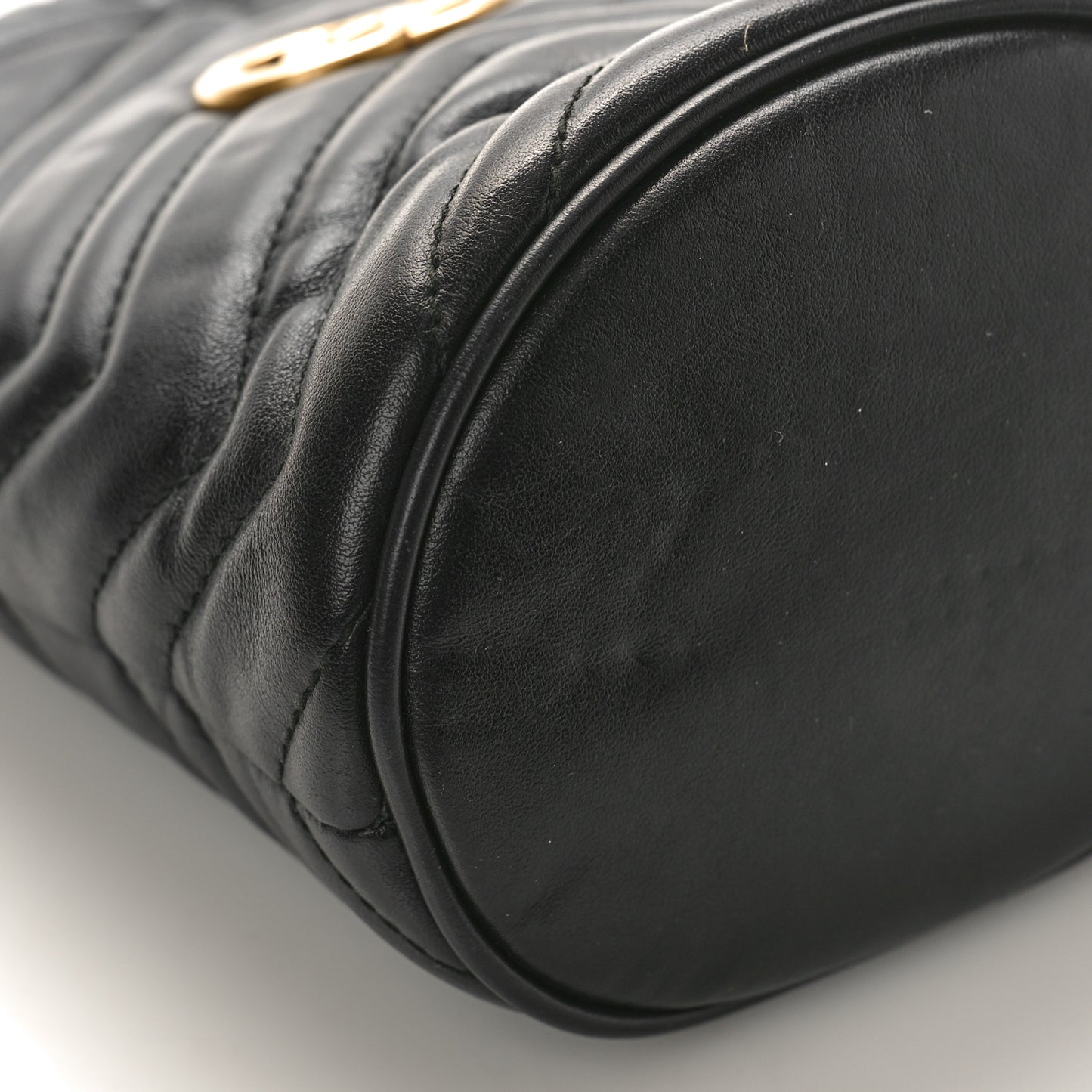 Calfskin Matelasse Mini GG Marmont 2.0 Bucket Bag Black